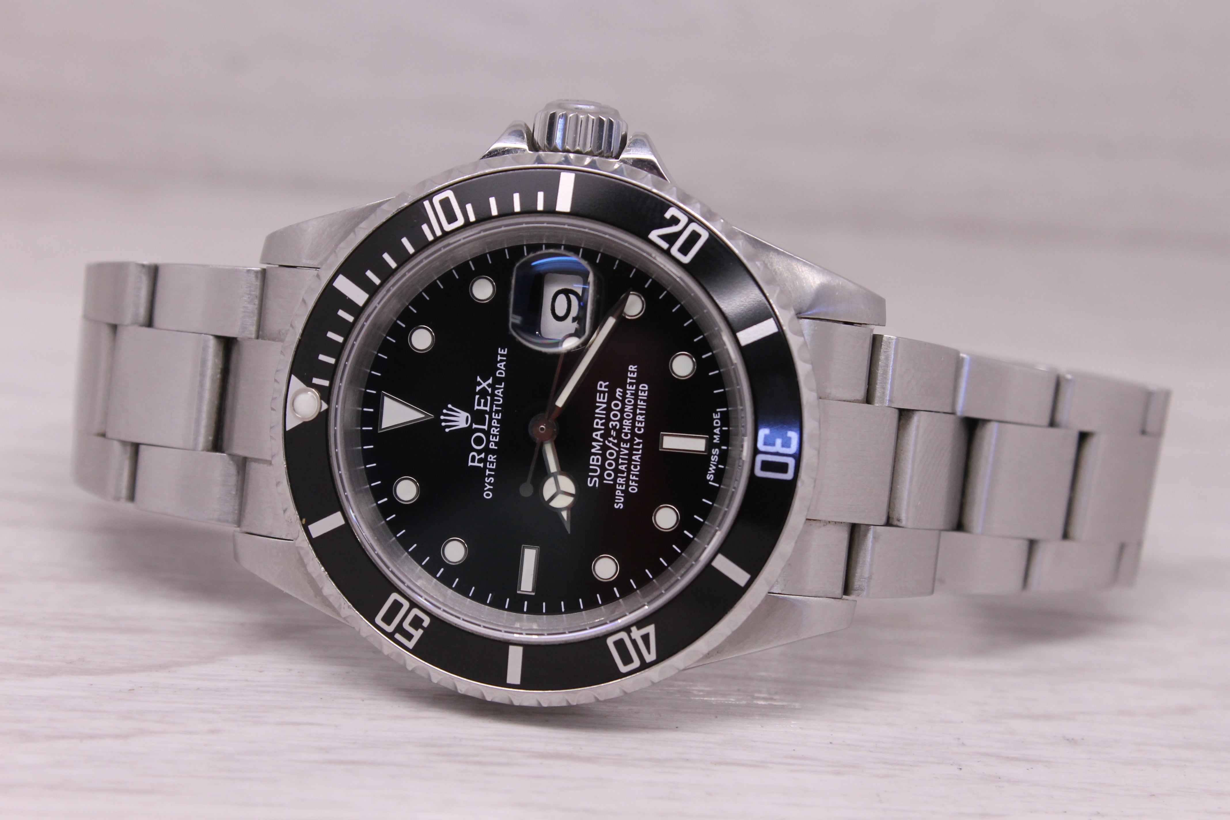 Rolex Submariner 16610T Mens 40mm Steel Automatic Divers Watch No Holes D Serial