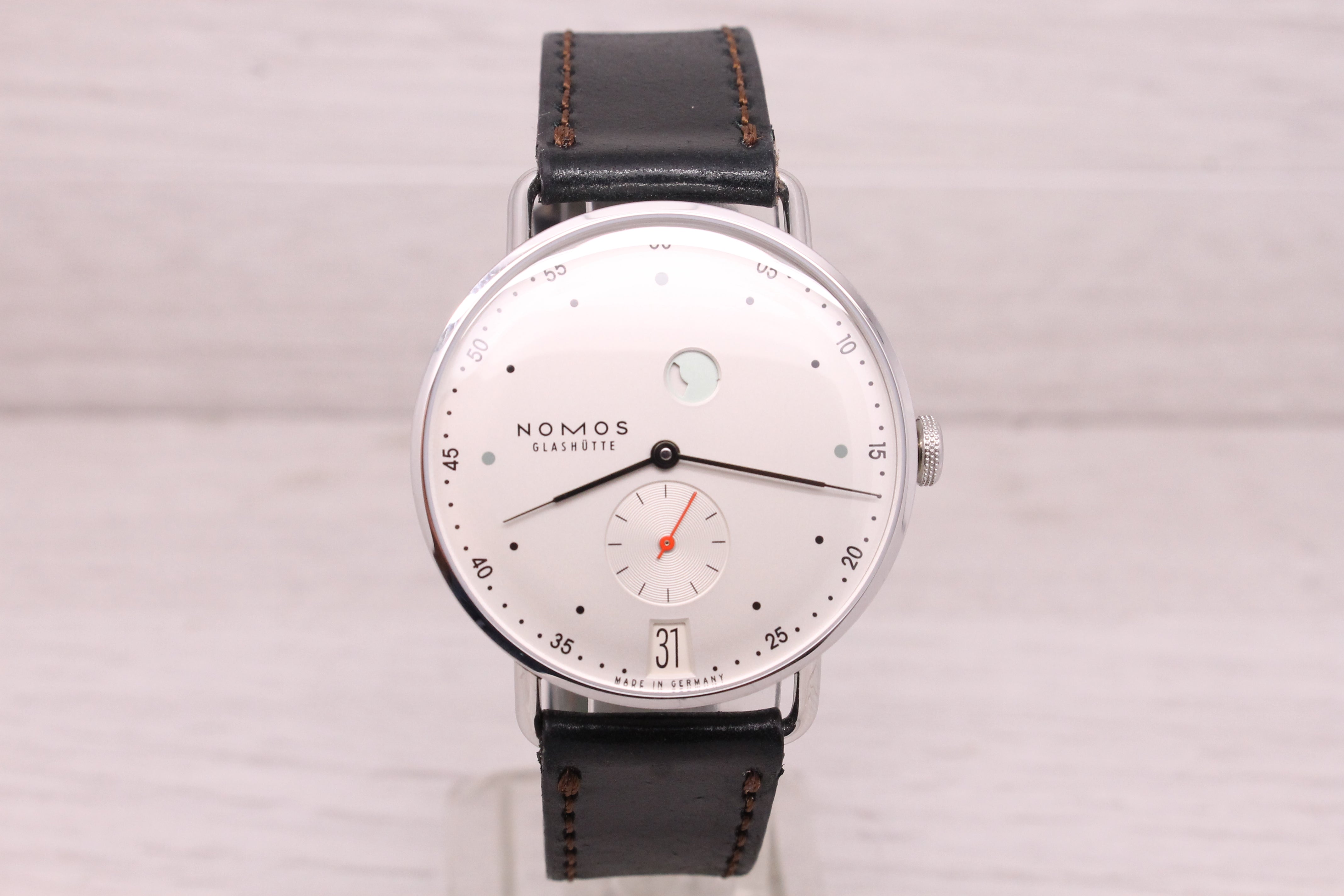 Light Gray Nomos Glashutte Metro Power Reserve Mens 37mm Steel Manual Watch w/ Strap