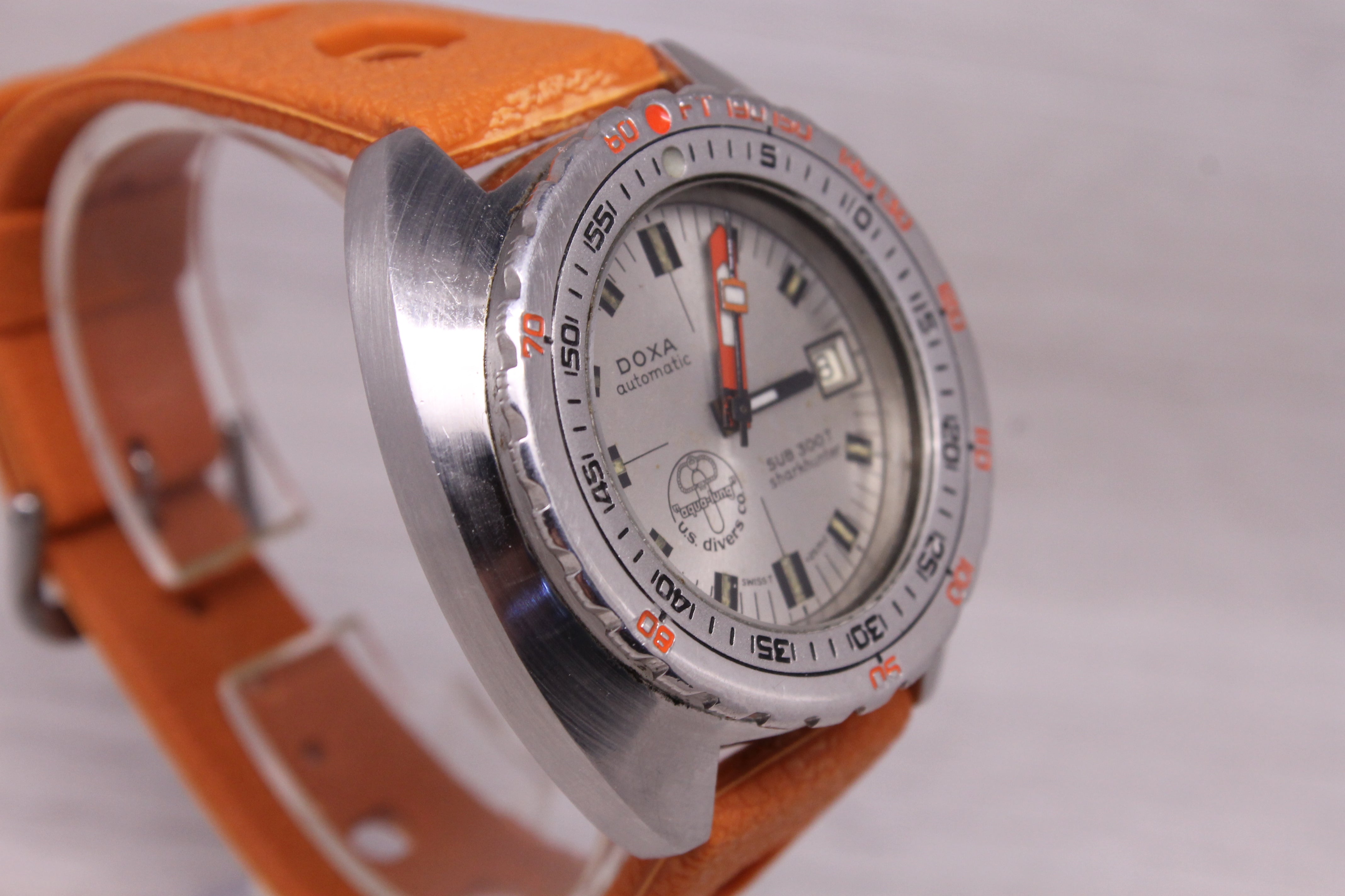 Vintage Doxa SUB300T Sharkhunter Mens 42mm Steel Divers Watch Silver Aqua Lung