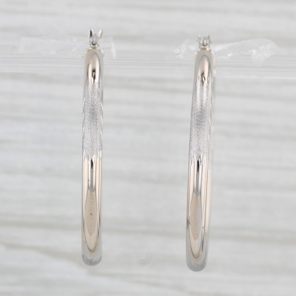 Light Gray 14k White Gold Etched Lightweight Hoop Earrings Round Snap Top Hoops