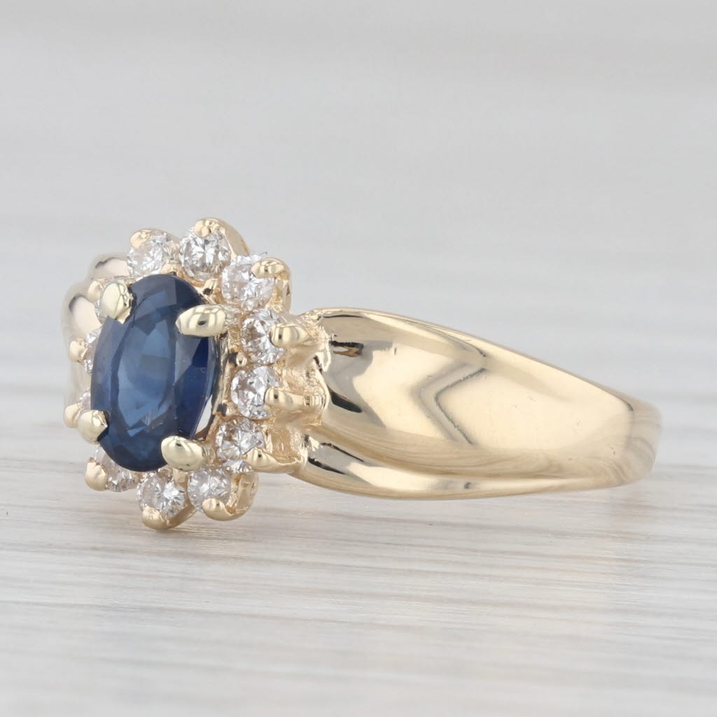 Light Gray 0.90ctw Sapphire Oval Diamond Halo 14k Yellow Gold Ring Size 6.5