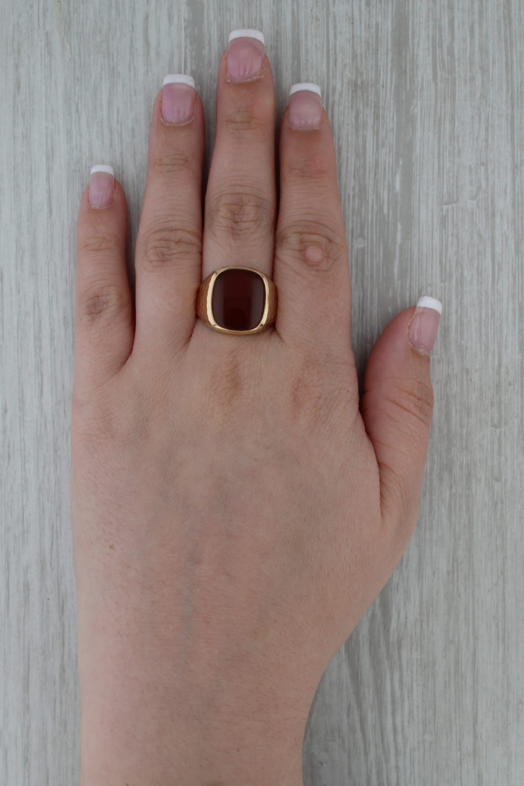 Sardonyx Carnelian Hammered Ring 10k Yellow Gold Size 10.75 Vintage Men's