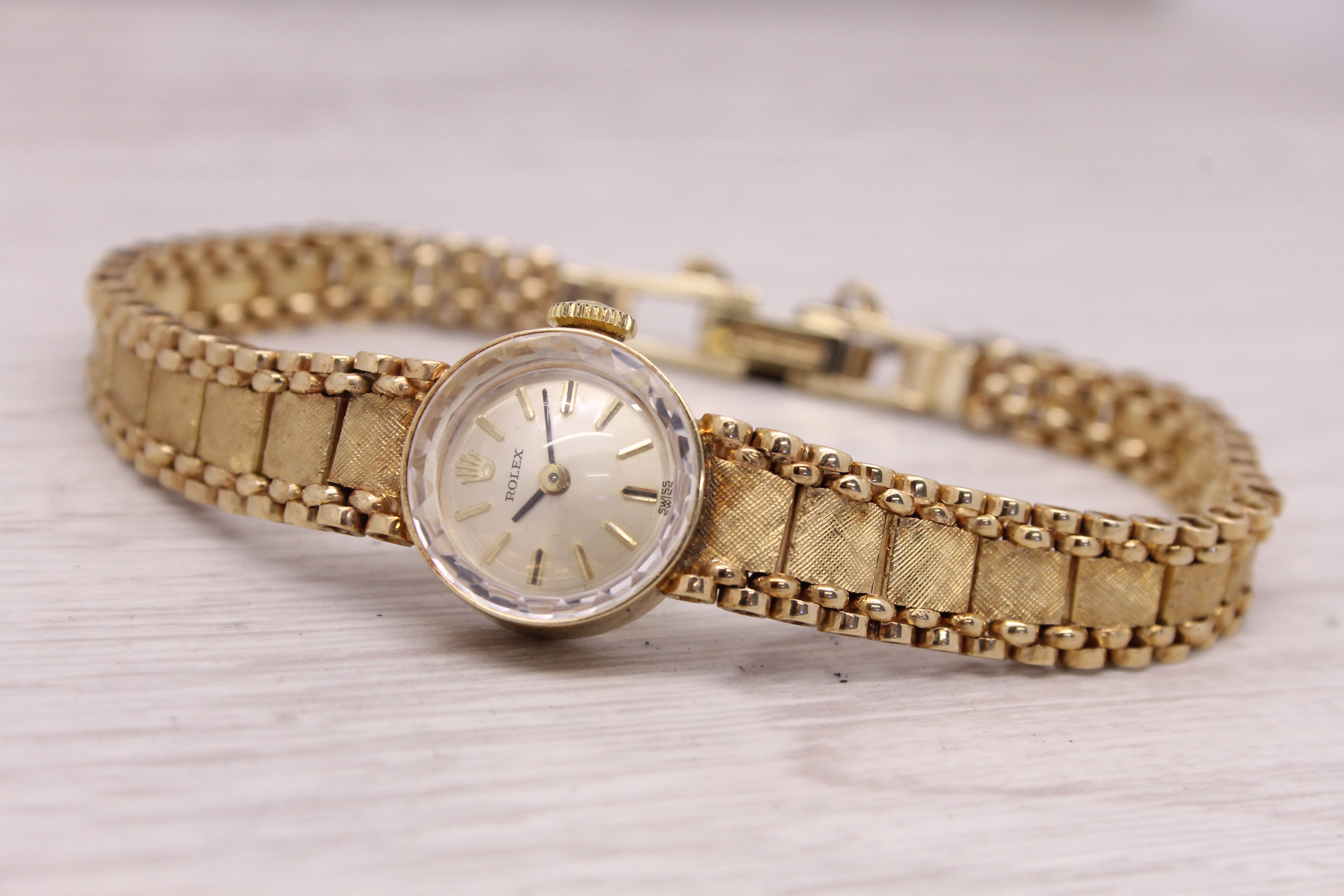 Gray Vintage c.1960's Rolex Ladies 14k Yellow Gold Bracelet Watch cal.1400 Original