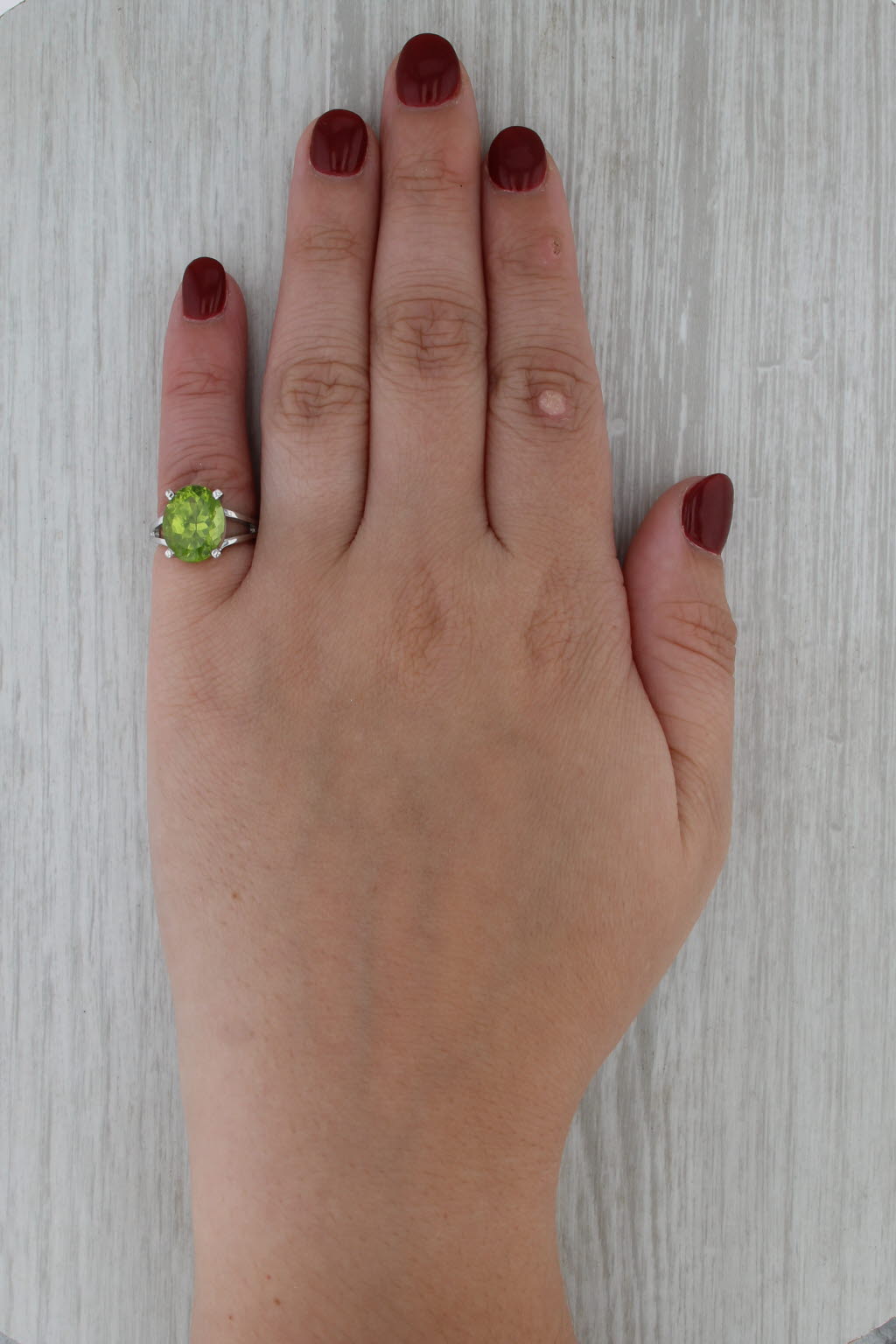 5.25ct Oval Peridot Solitaire Ring 14k White Gold Size 3.5