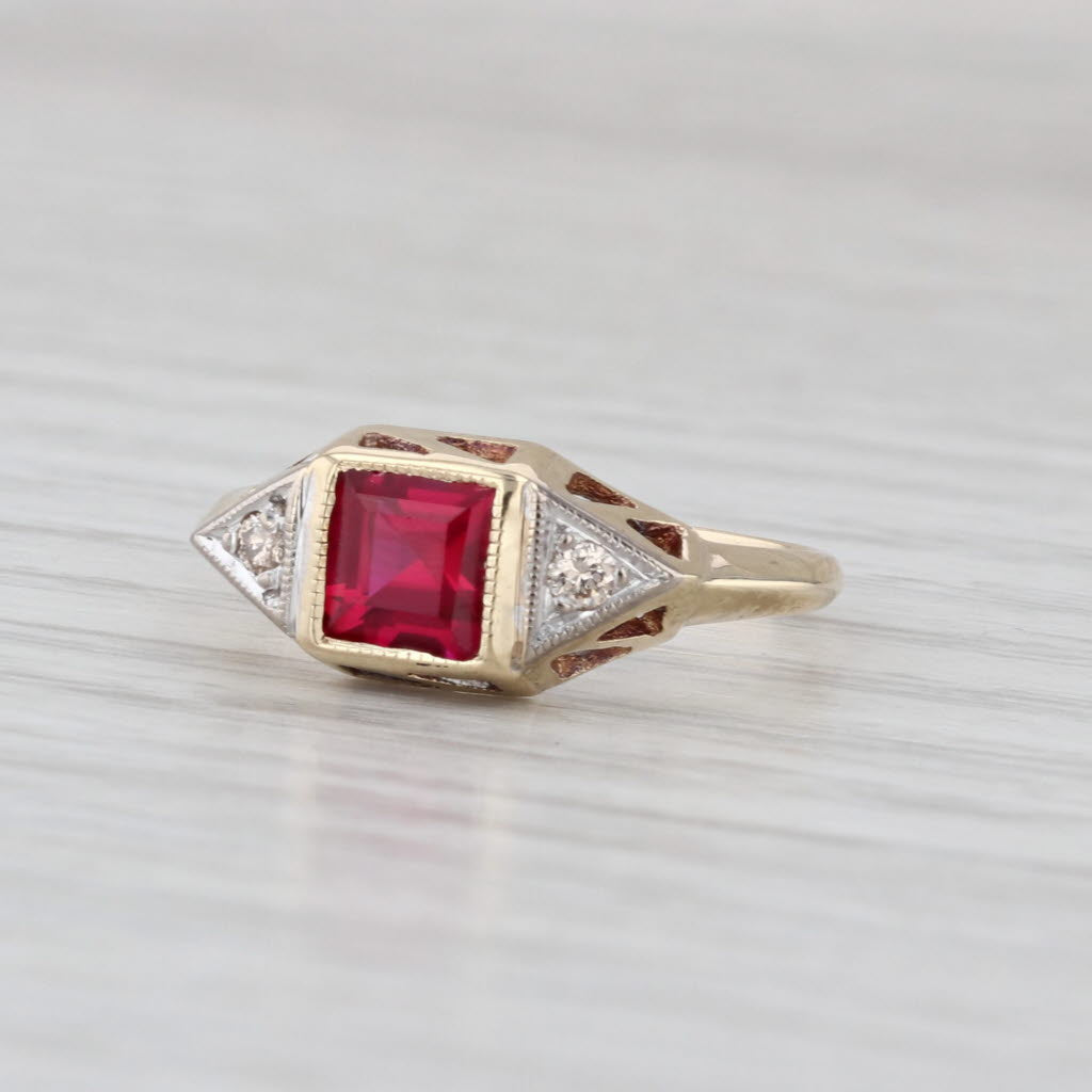 Vintage 0.85ctw Lab Created Ruby Diamond Ring 10k Yellow Gold Size 5.75