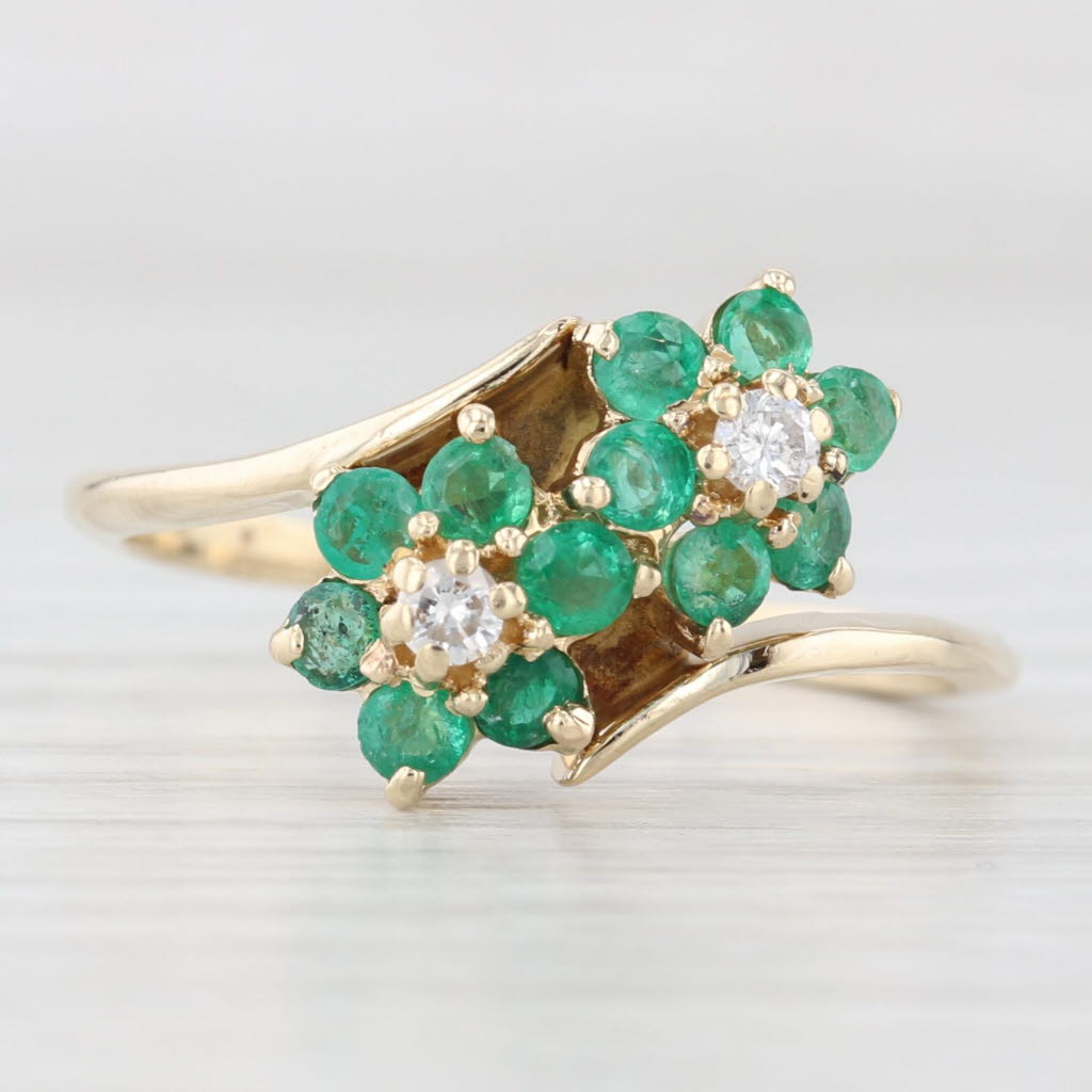 Light Gray 0.58ctw Emerald Diamond Flower Bypass Ring 14k Yellow Gold Size 8.5