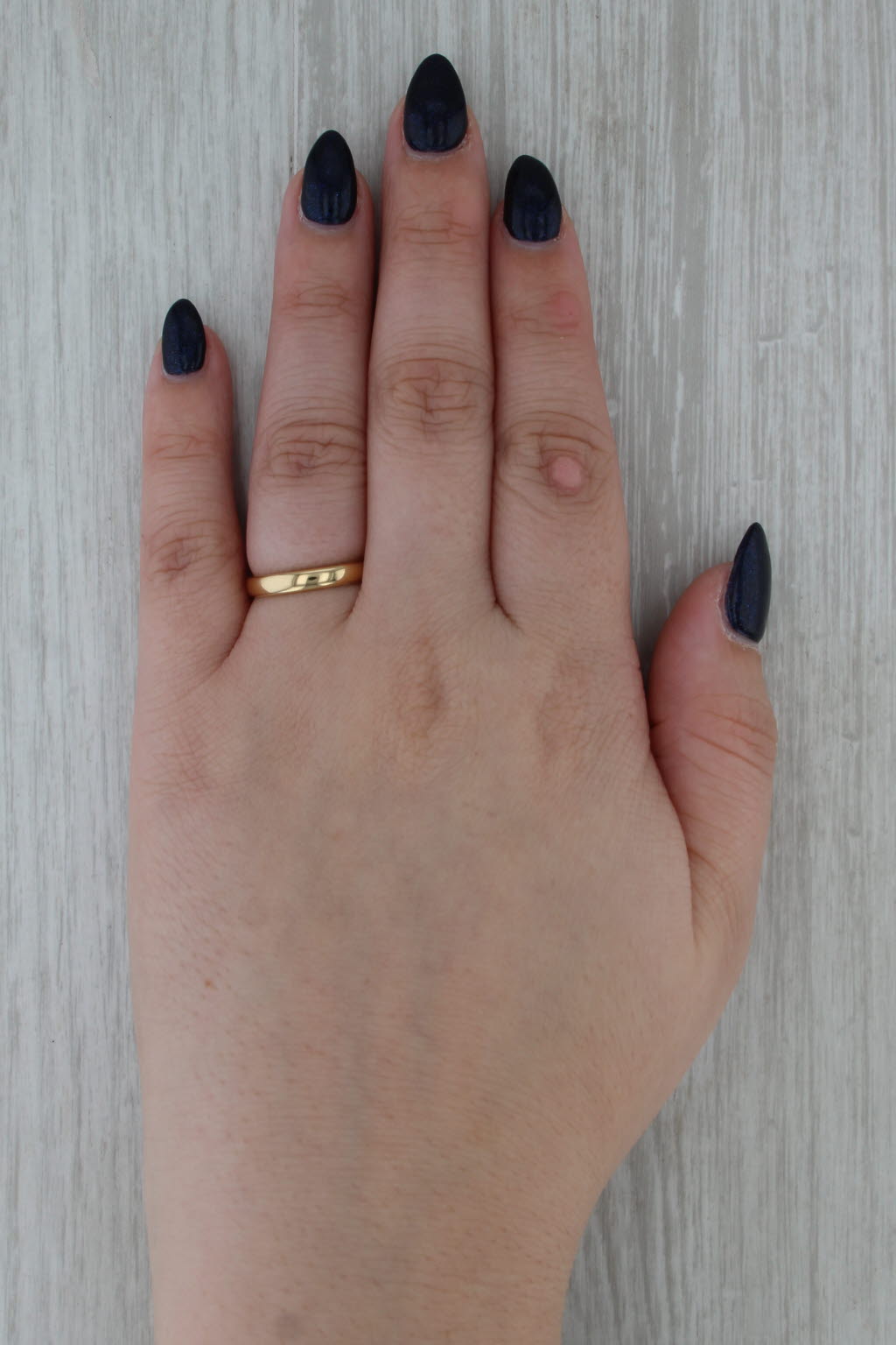 Tiffany & Co Women's Wedding Band 18k Yellow Gold Ring Stackable Size 6 w/ Box