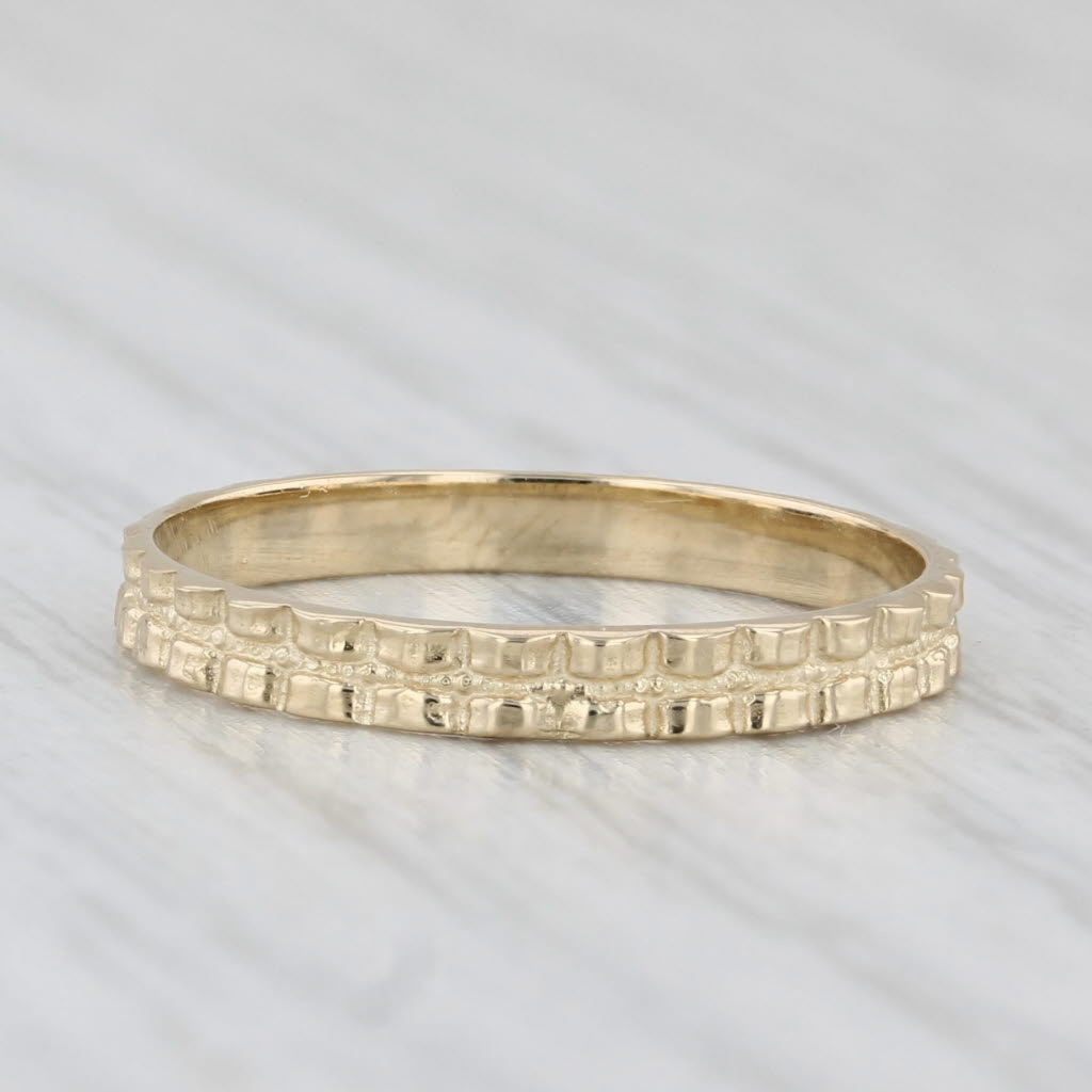 Light Gray Patterned Stackable Ring 14k Yellow Gold Size 6 Wedding Band