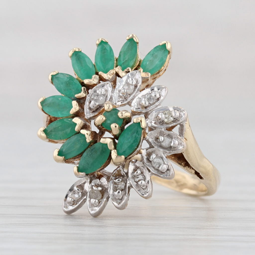 Light Gray 0.85ctw Emerald Diamond Swirl Ring 10k Yellow Gold Size 5.75 Cluster