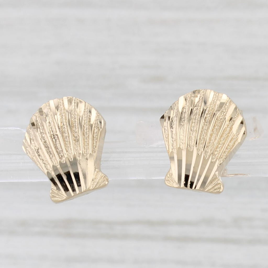 Light Gray Shell Stud Earrings 14k Yellow Gold Nautical Seashell Studs