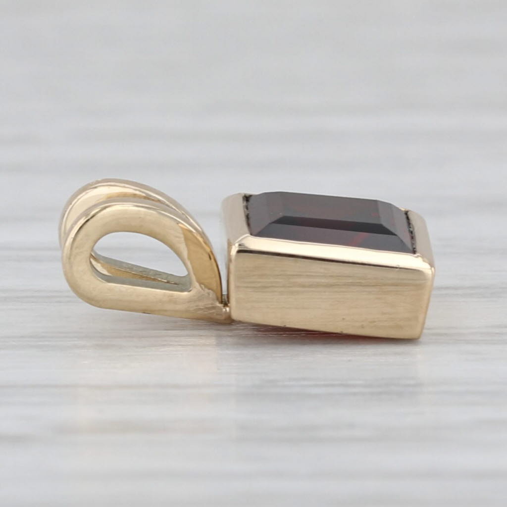 1.26ct Solitaire Garnet Pendant 14k Yellow Gold Small Drop