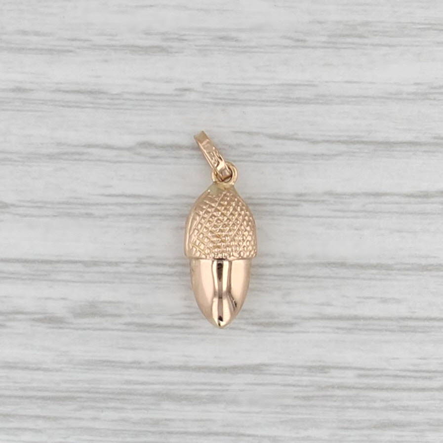 Acorn Charm 18k Yellow Gold Pendant