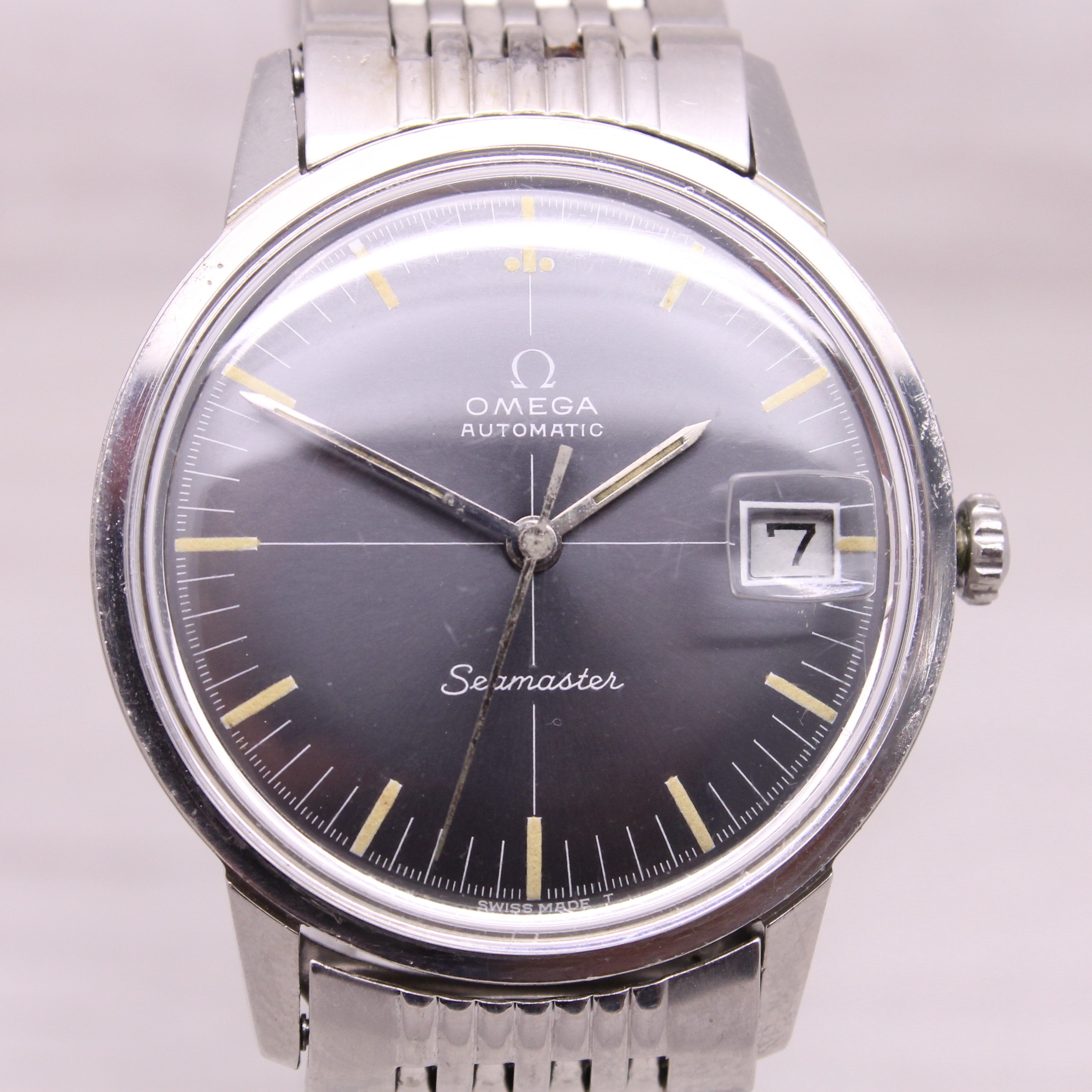 Light Gray Vintage 1966 Omega Seamaster Men 34mm Steel Automatic Watch 565 Speedy Companion