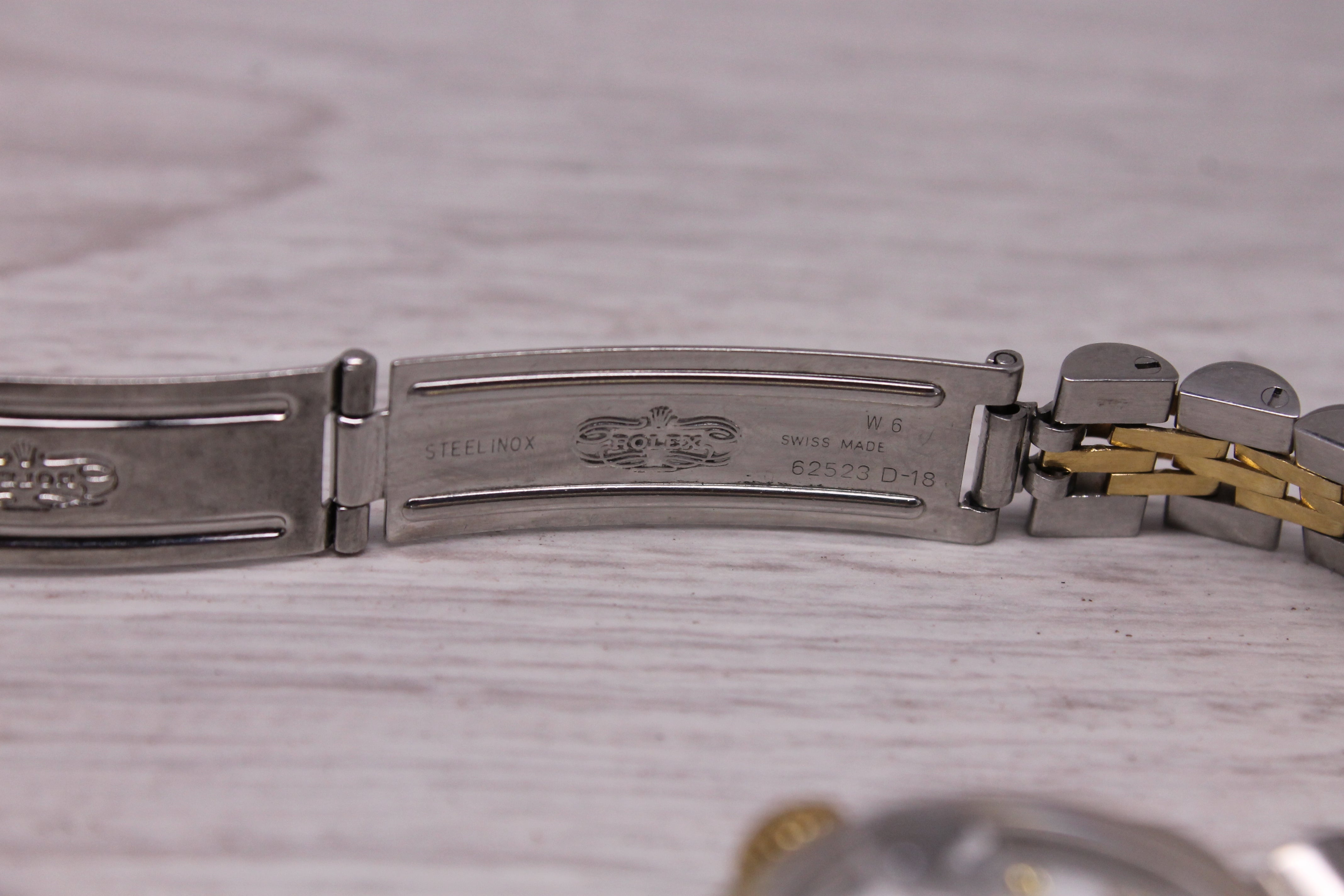 1996 Rolex Datejust Ladies 26mm Steel & 18k Automatic Watch Box & Papers