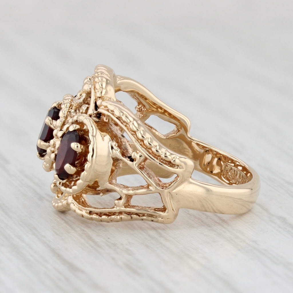 Light Gray 0.90ctw Garnet Ring 14k Yellow Gold Size 5.75 Oval 3-Stone Ornate