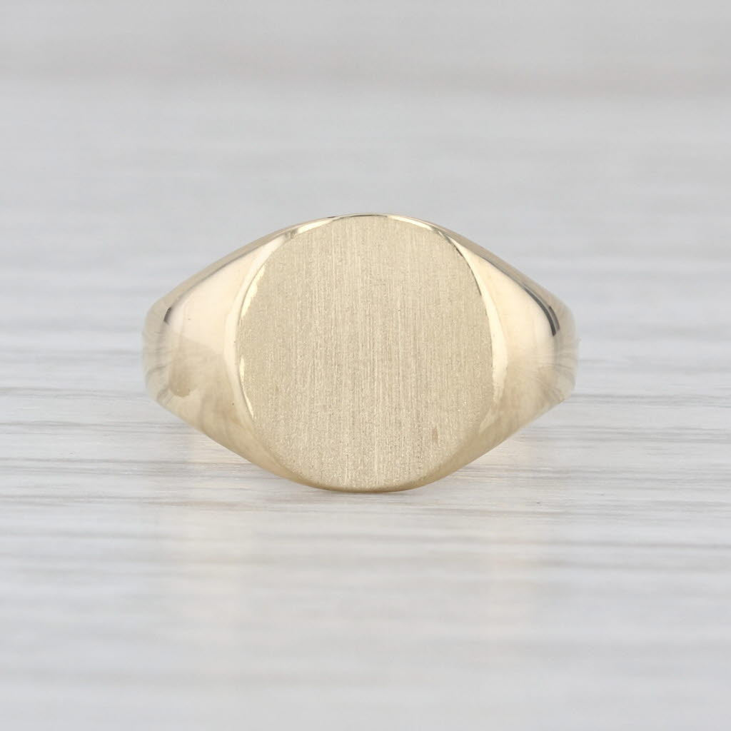 Engravable Oval Signet Ring 10k Yellow Gold Size 4.25