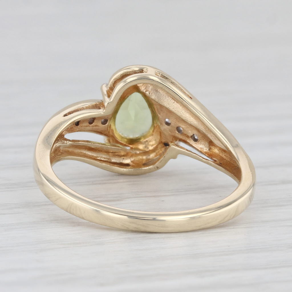 Light Gray 0.79ctw Pear Peridot Diamond Bypass Ring 10k Yellow Gold Size 7