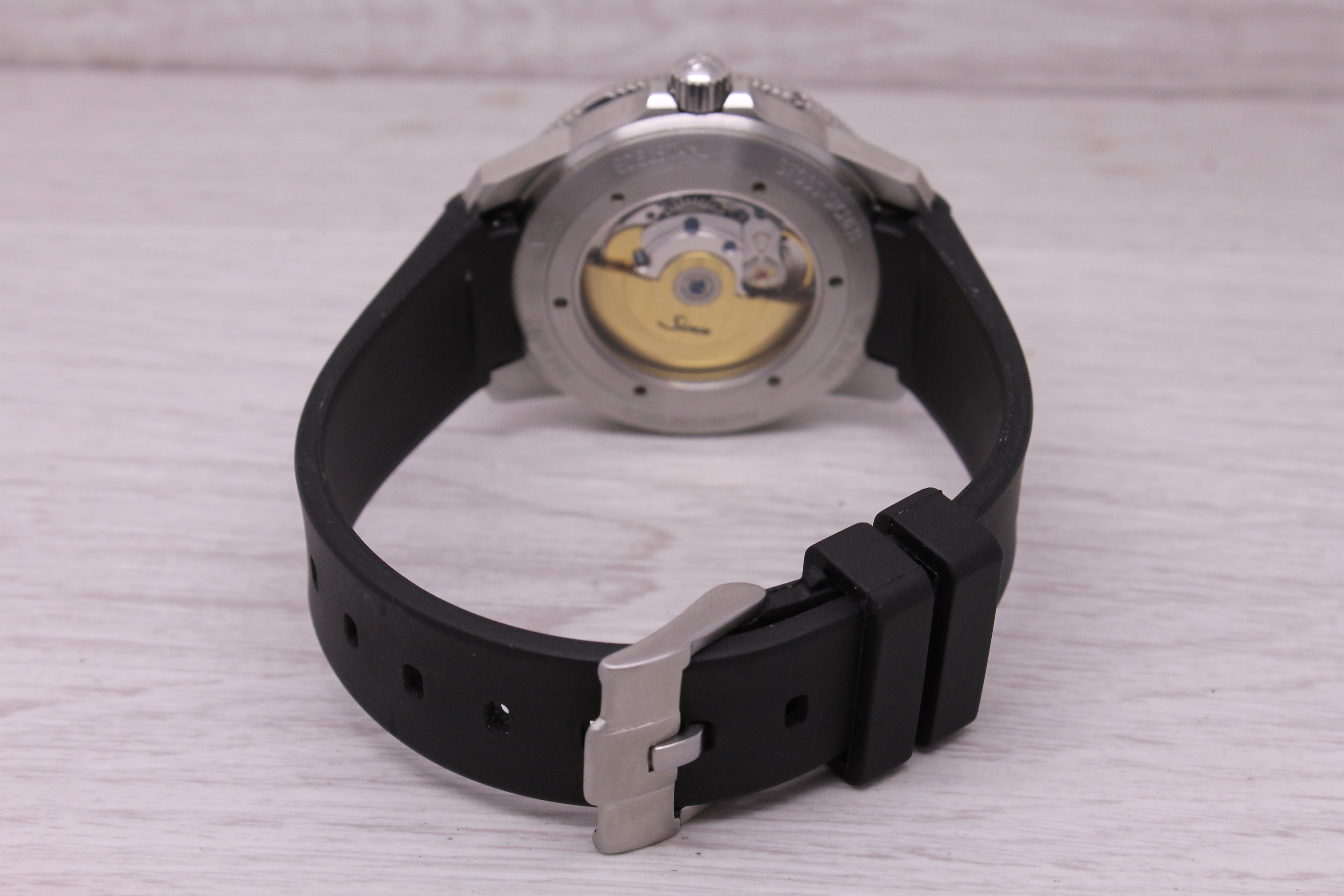 Gray Sinn ST104 Mens 41mm Automatic Stainless Steel Watch 104.6092 Day Date Black