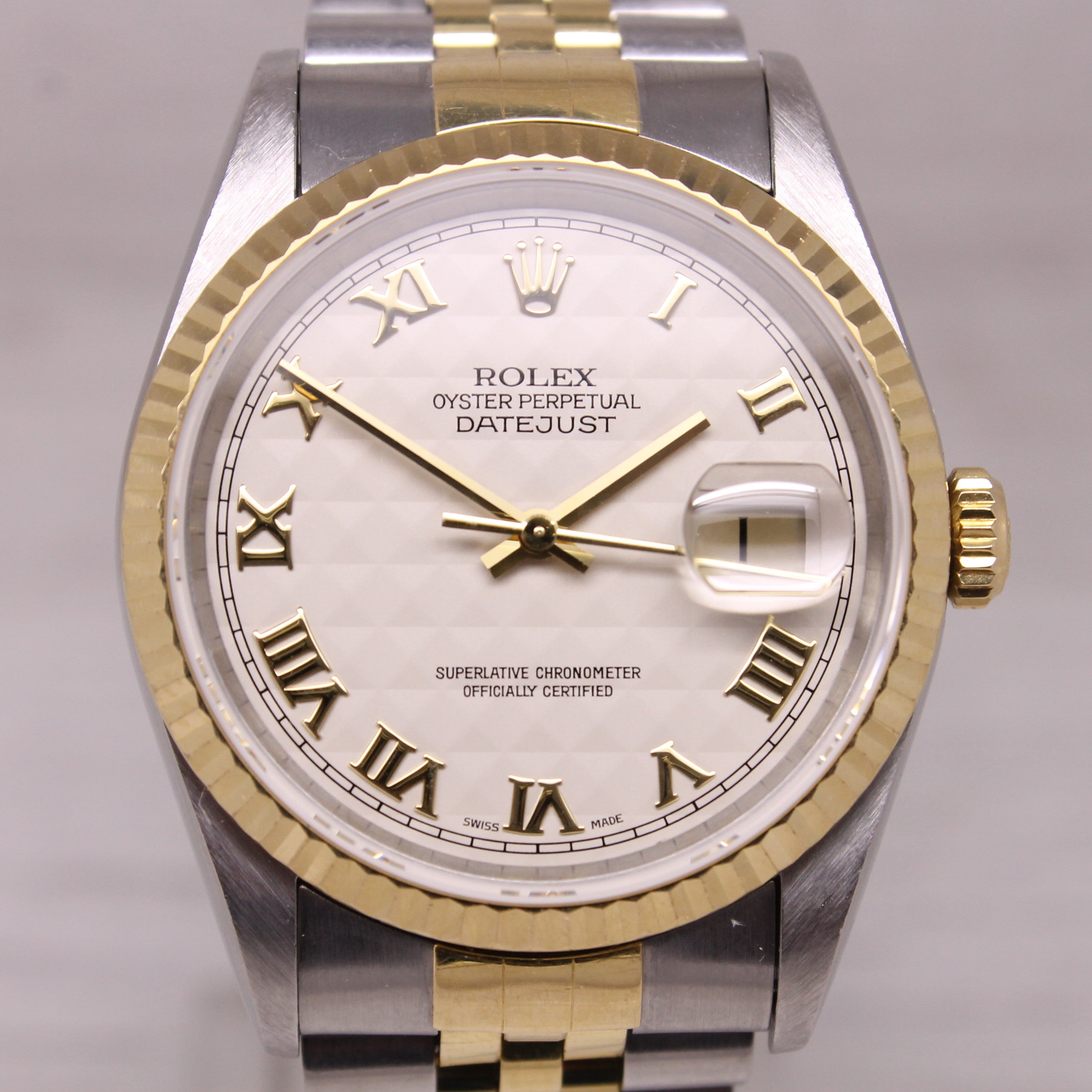 Vintage 1996 Rolex Datejust 16233 18k Steel Mens Watch Pyramid Dial Jubilee Box