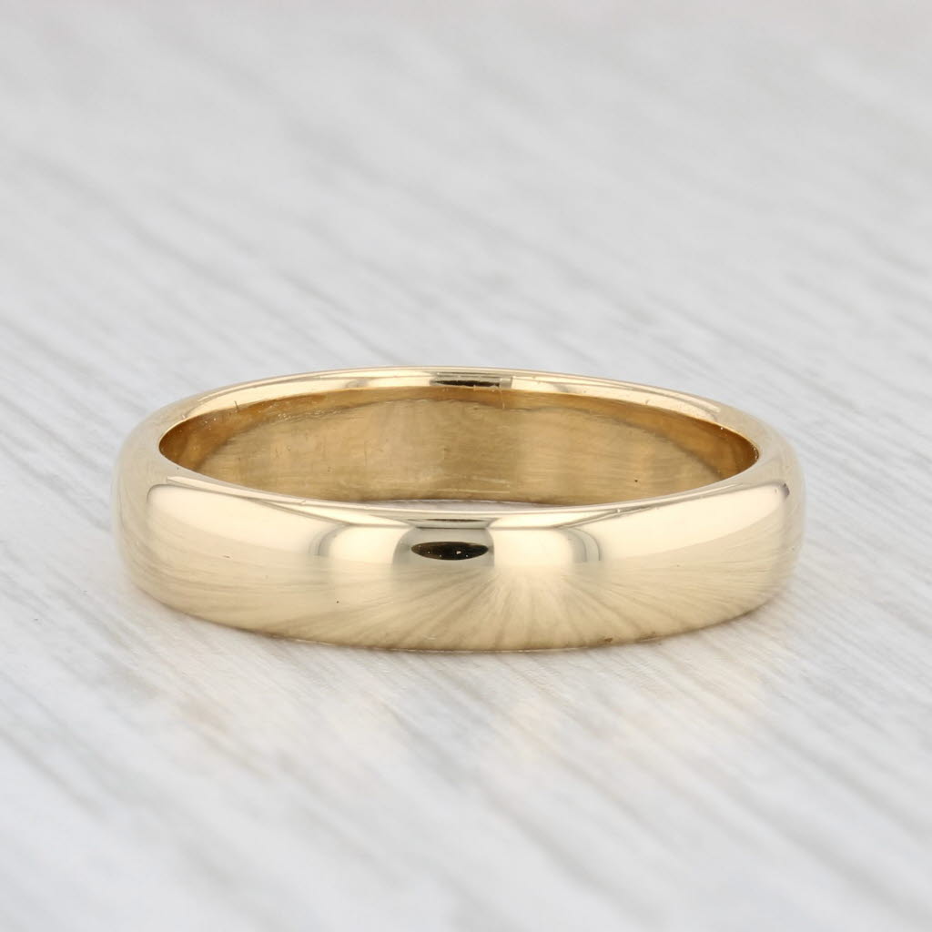 Light Gray Classic Tiffany & Co Wedding Band 18k Yellow Gold Size 8.25 Ring 1999 with Pouch