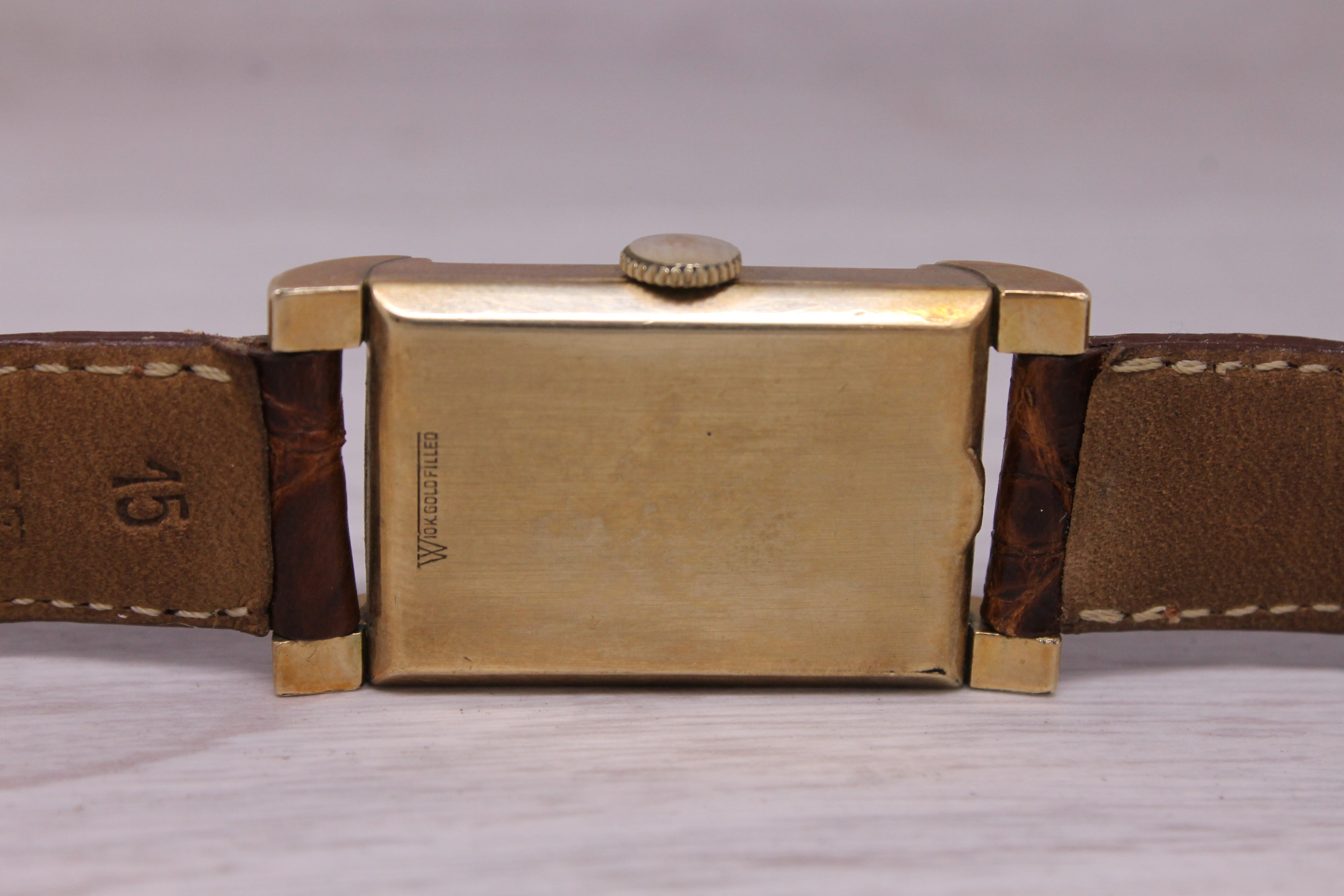 Vintage c.1950's LeCoultre 10k Rose Gold Filled Mens Dress Watch Fancy Lugs 11LO