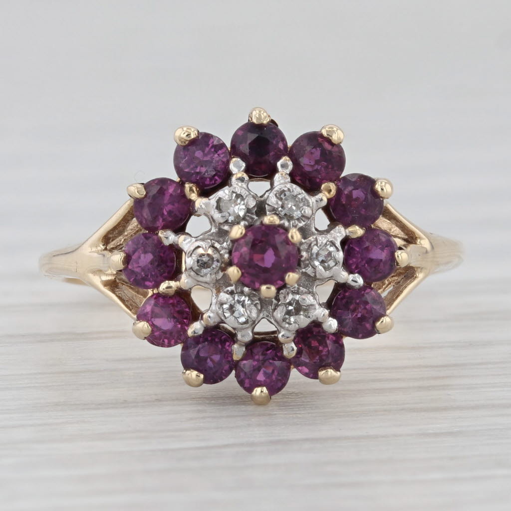 Light Gray 0.75ctw Ruby Diamond Cluster Ring 10k Yellow Gold Size 6