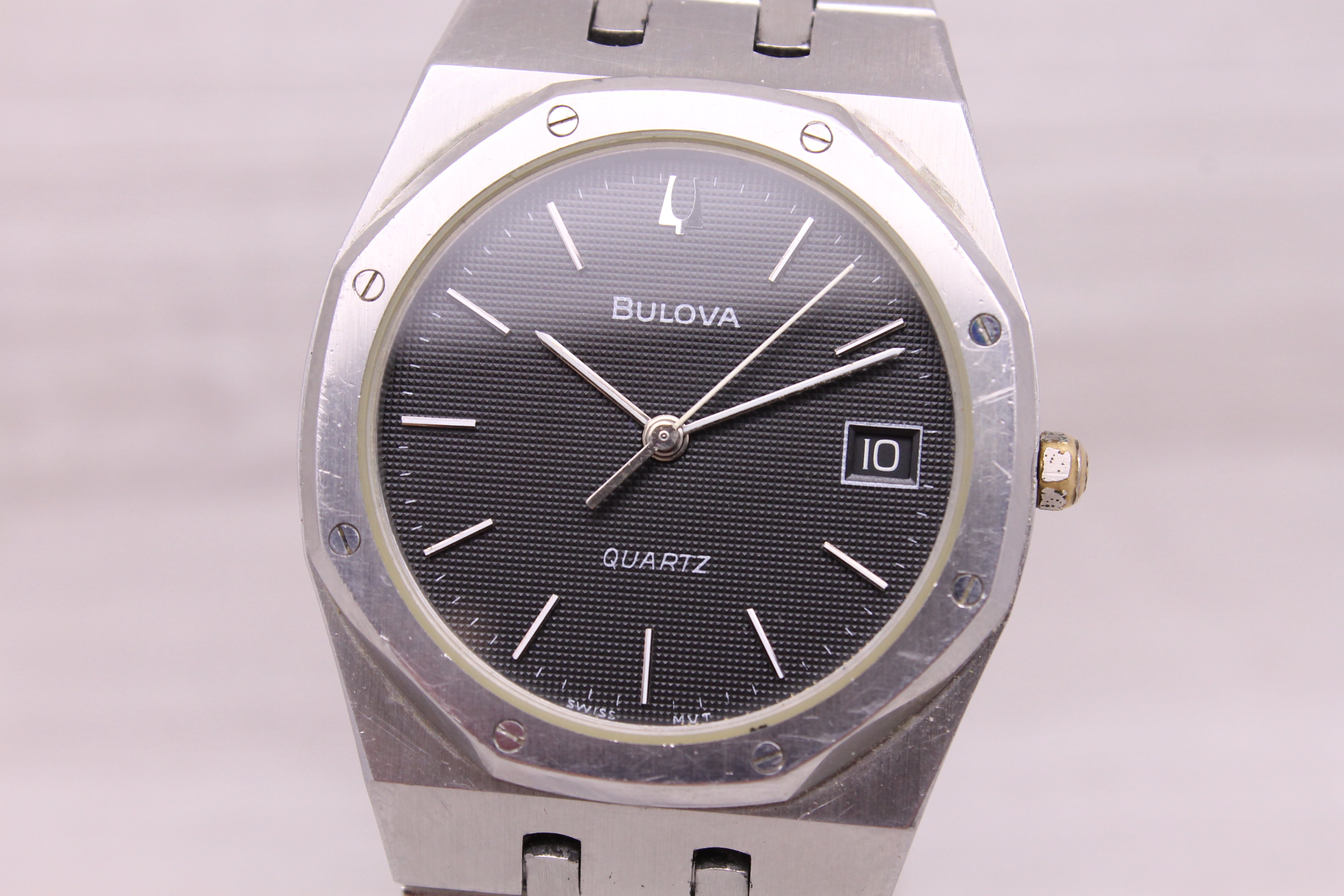 Thistle Vintage 1981 Bulova Royal Oak Mens 35mm Stainless Steel Quartz Watch Black Dial