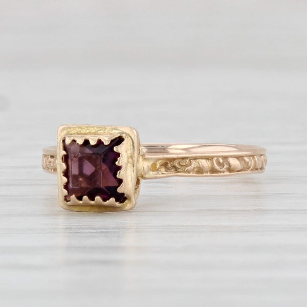 Light Gray Antique Molded Red Glass Garnet Simulant Ring 10k Yellow Gold Small Size 2