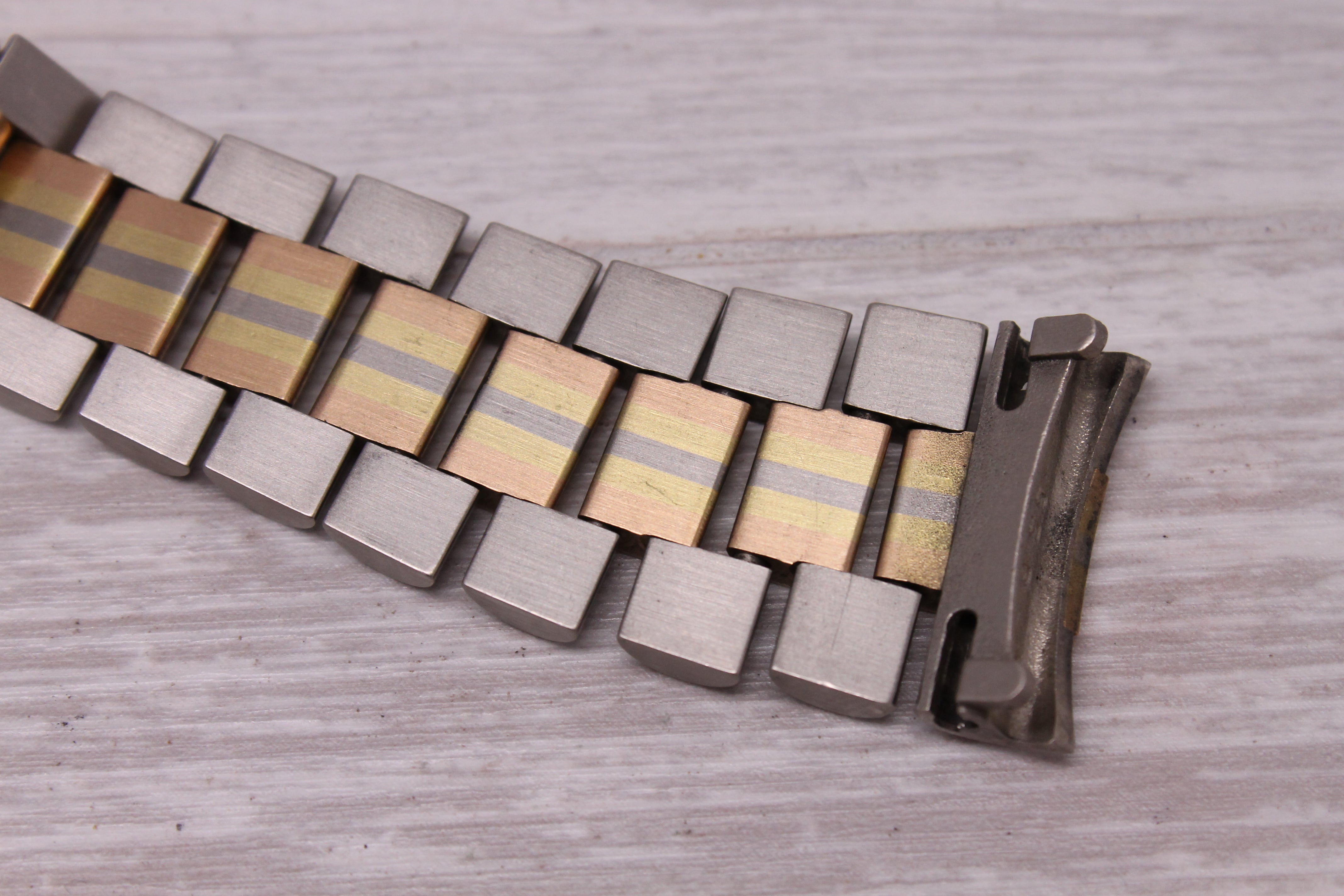 Vintage 1990 Rolex Day Date Tridor 18239B 18k Gold Automatic Watch w Bracelet