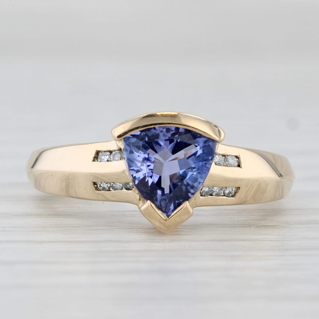 Light Gray 1.03ctw Trillion Tanzanite Diamond Ring 14k Yellow Gold Size 6.25