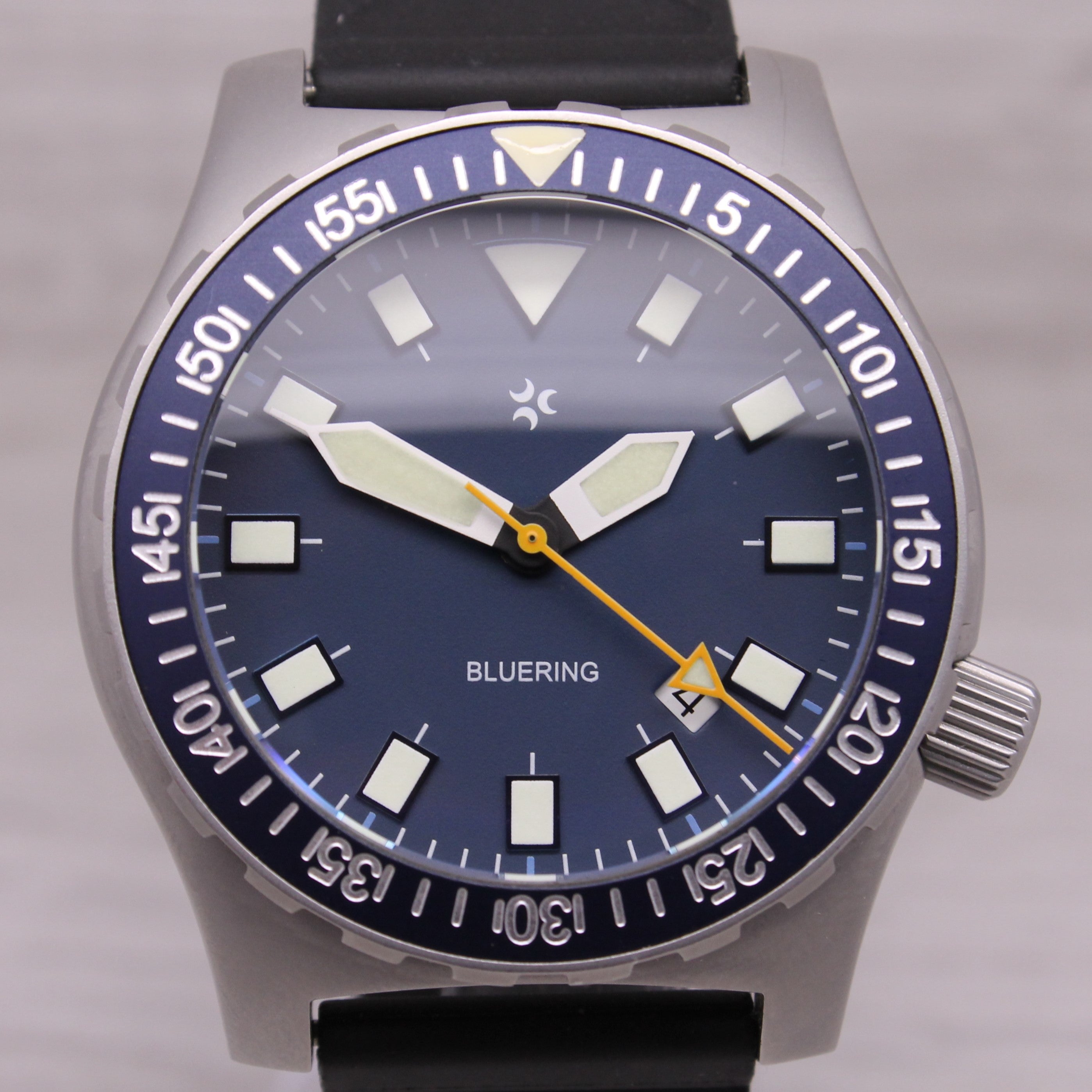 Dark Gray Halios Blue Ring 45mm Stainless Steel Automatic Divers Watch w/ Bracelet Box