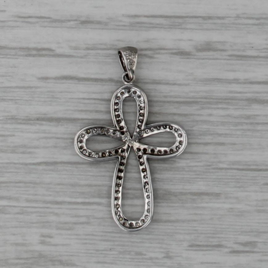 0.26ctw VS2 Diamond Open Work Cross Pendant 14k White Gold