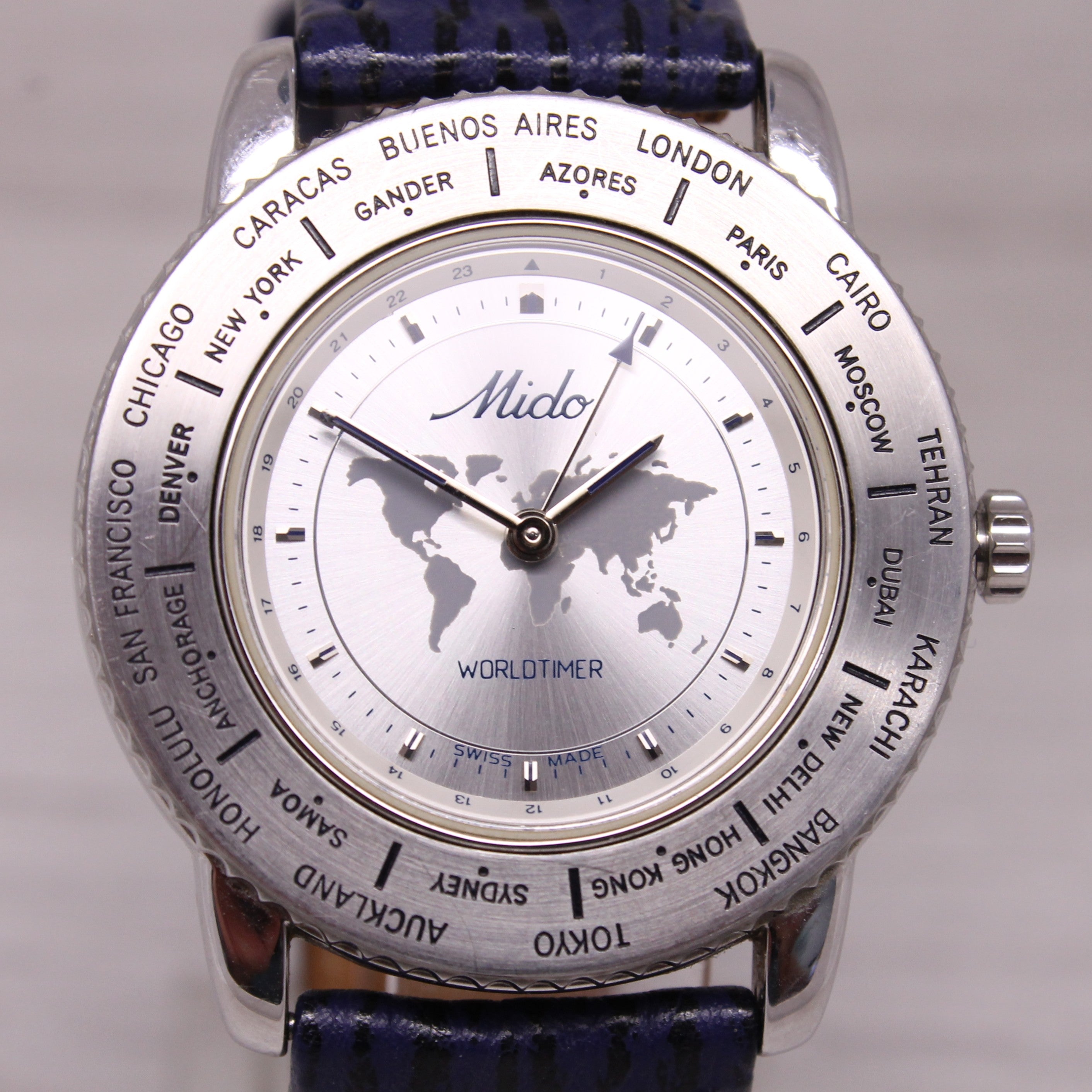 Mido World Timer Mens 39mm Stainless Steel Quartz Watch Swiss GMT ref. 5200
