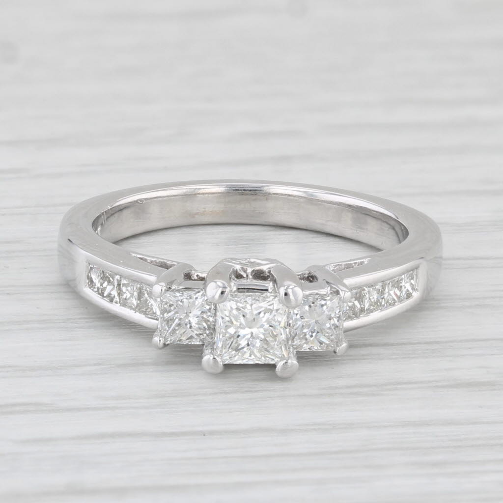 Light Gray 0.95ctw Princess Diamond Engagement Ring 14 White Gold Size 6.75 3-Stone