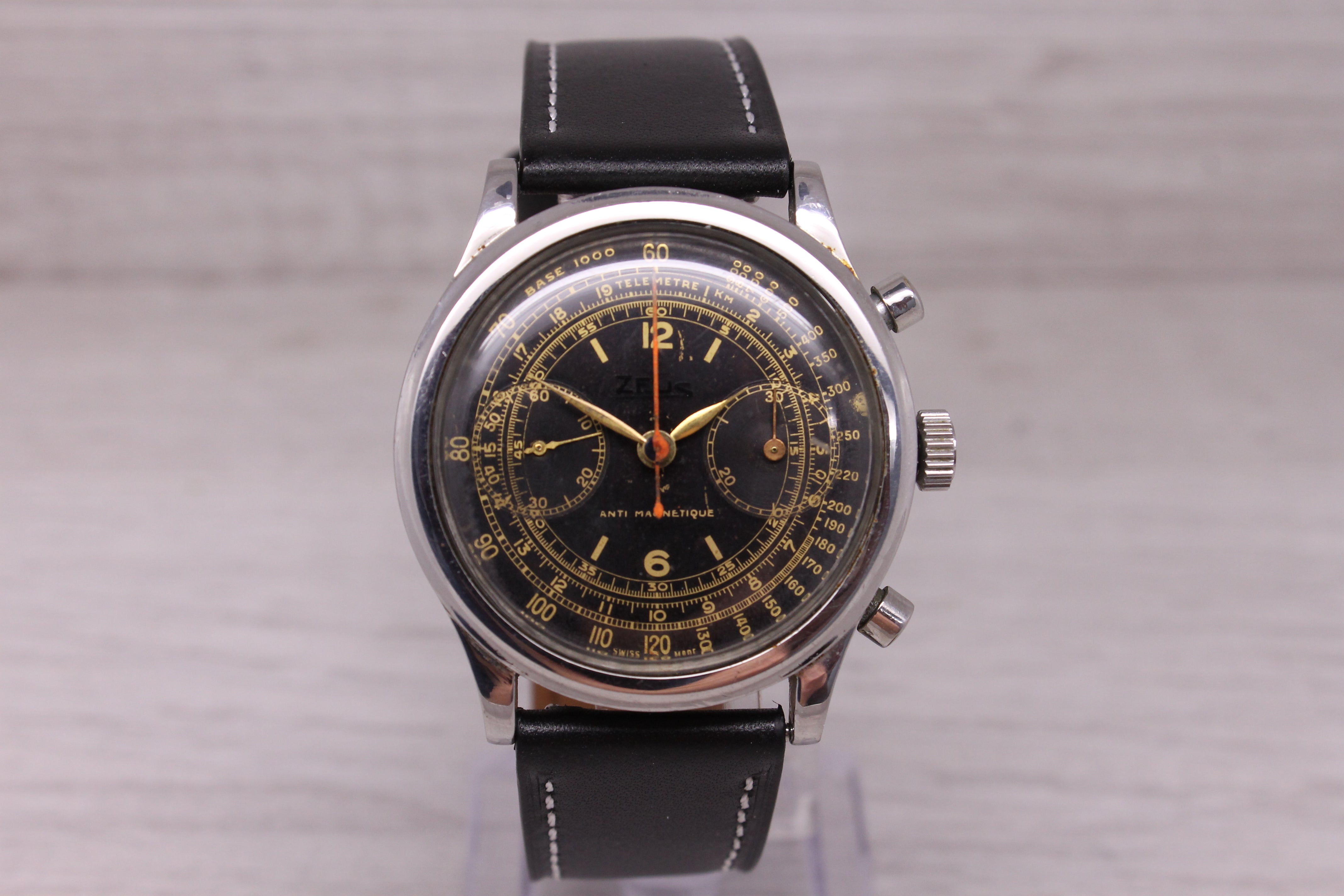 Vintage 1940s Zeus 38mm Steel Clamshell Chronograph Watch Black Dial Valjoux 22