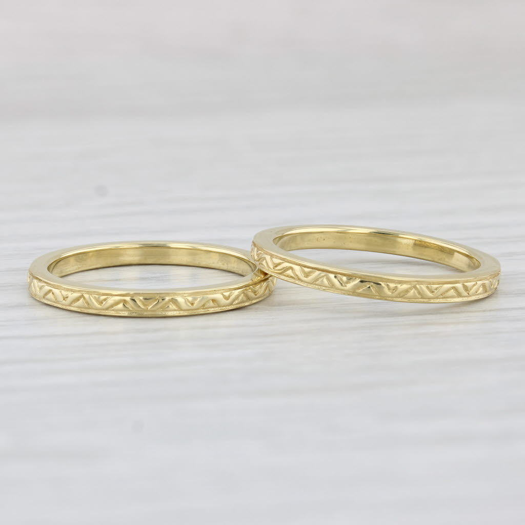 Light Gray Set of 2 Etched Rings 18k Yellow Gold Wedding Bands Stackable Size 6.5