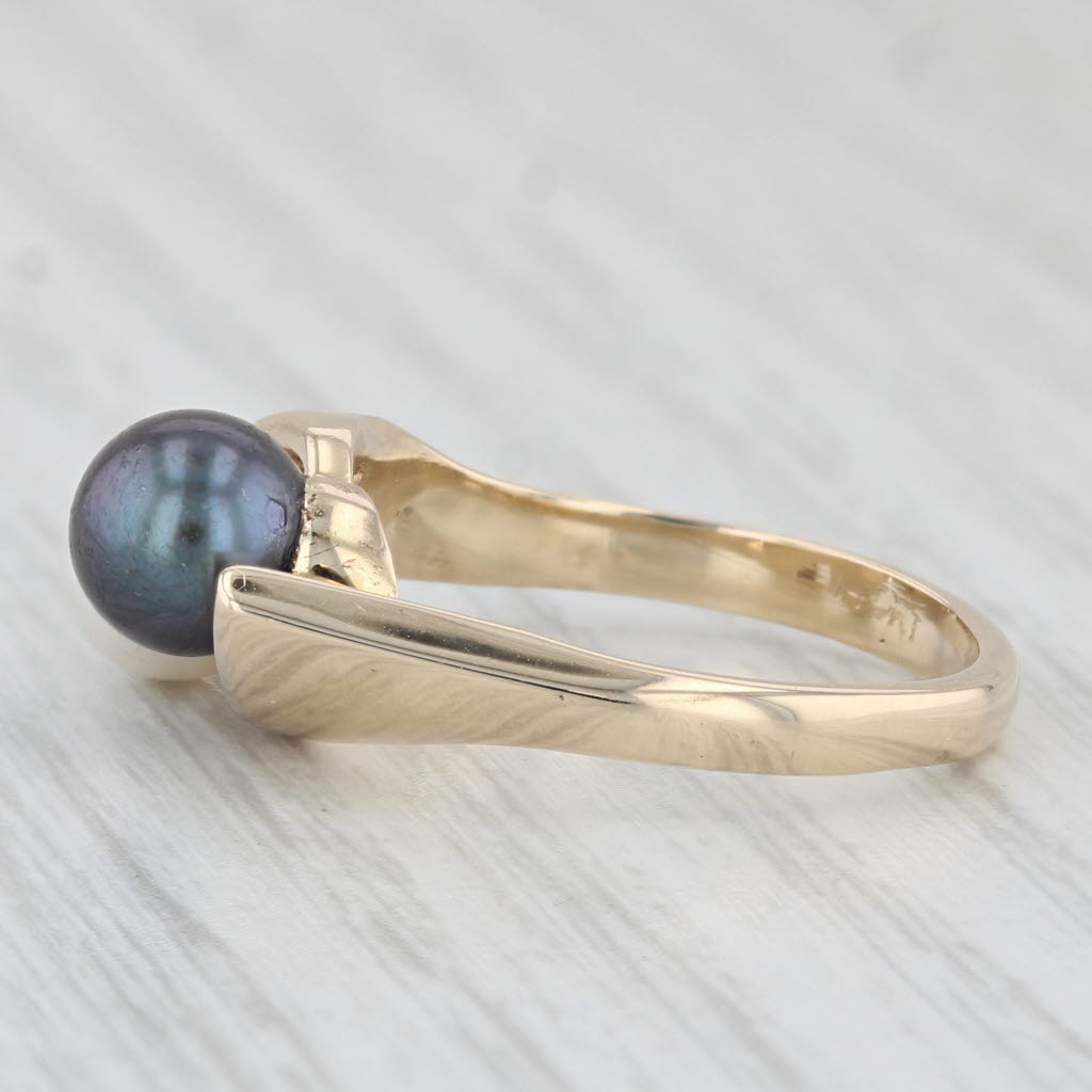 Light Gray Cultured Black & White 2- Pearl Bypass Ring 14k Yellow Gold Size 7