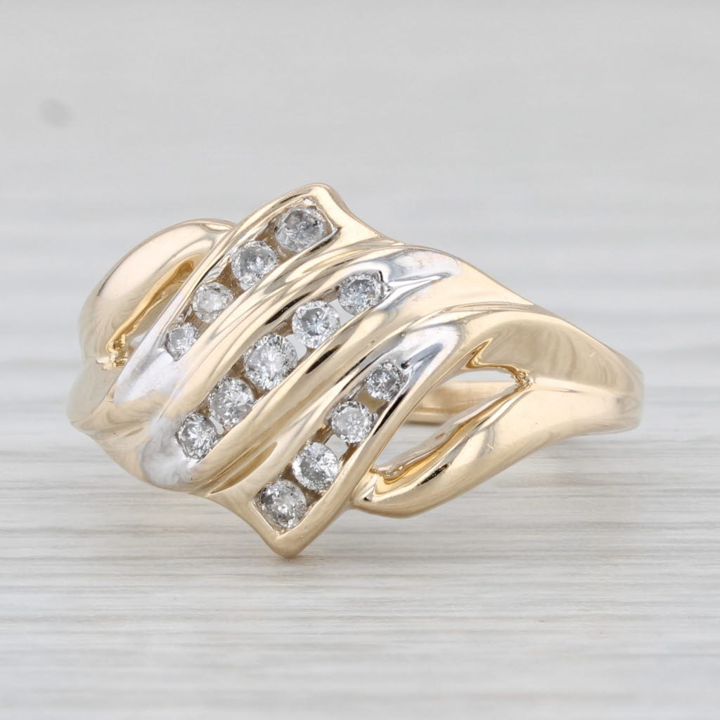 Light Gray 0.20ctw Diamond Scalloped Ring 10k Yellow Gold Size 5