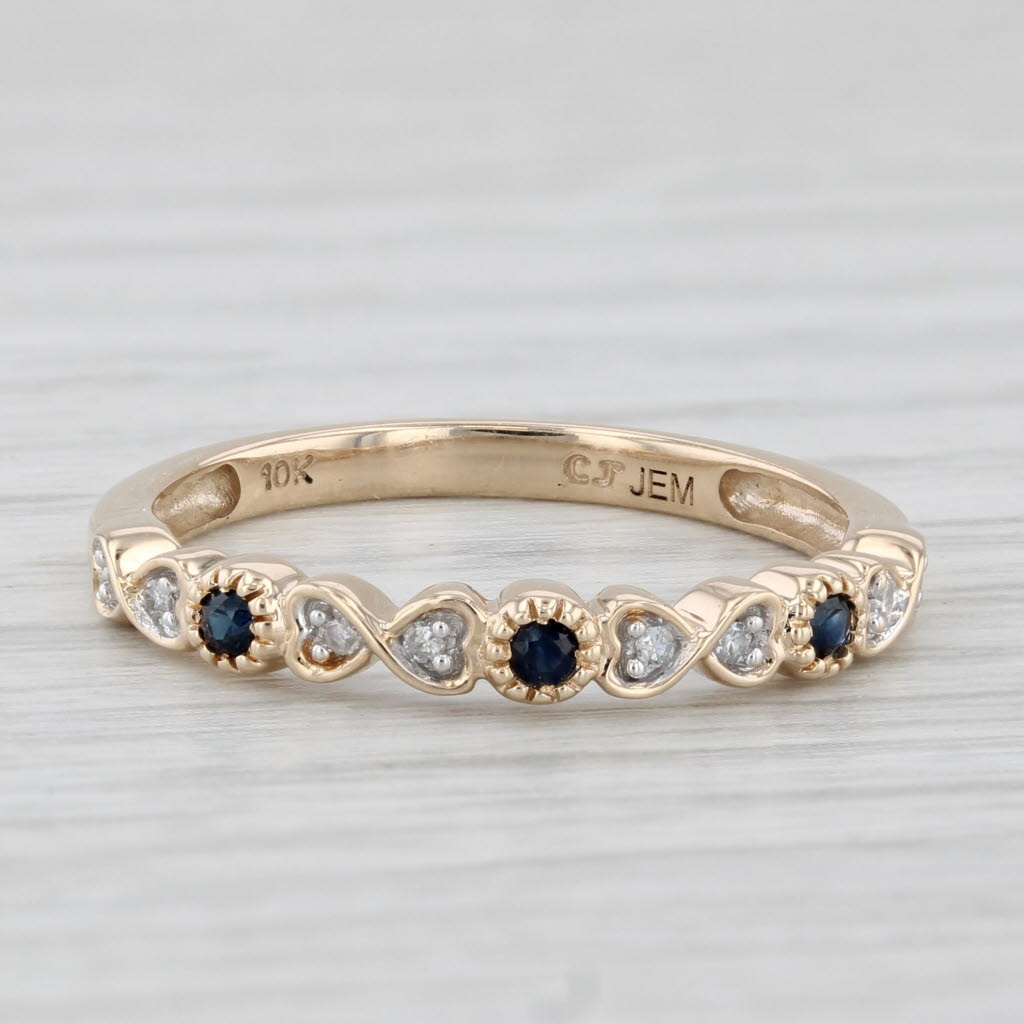 Light Gray 0.10ctw Blue Sapphire Diamond Stackable Hearts Ring 10k Gold Size 7 Wedding Band