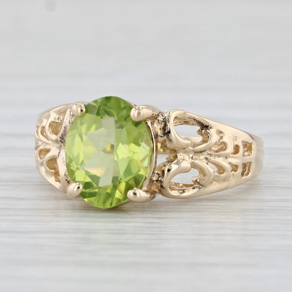 Light Gray 1.75ct Peridot Oval Solitaire Ring 10k Yellow Gold Size 5