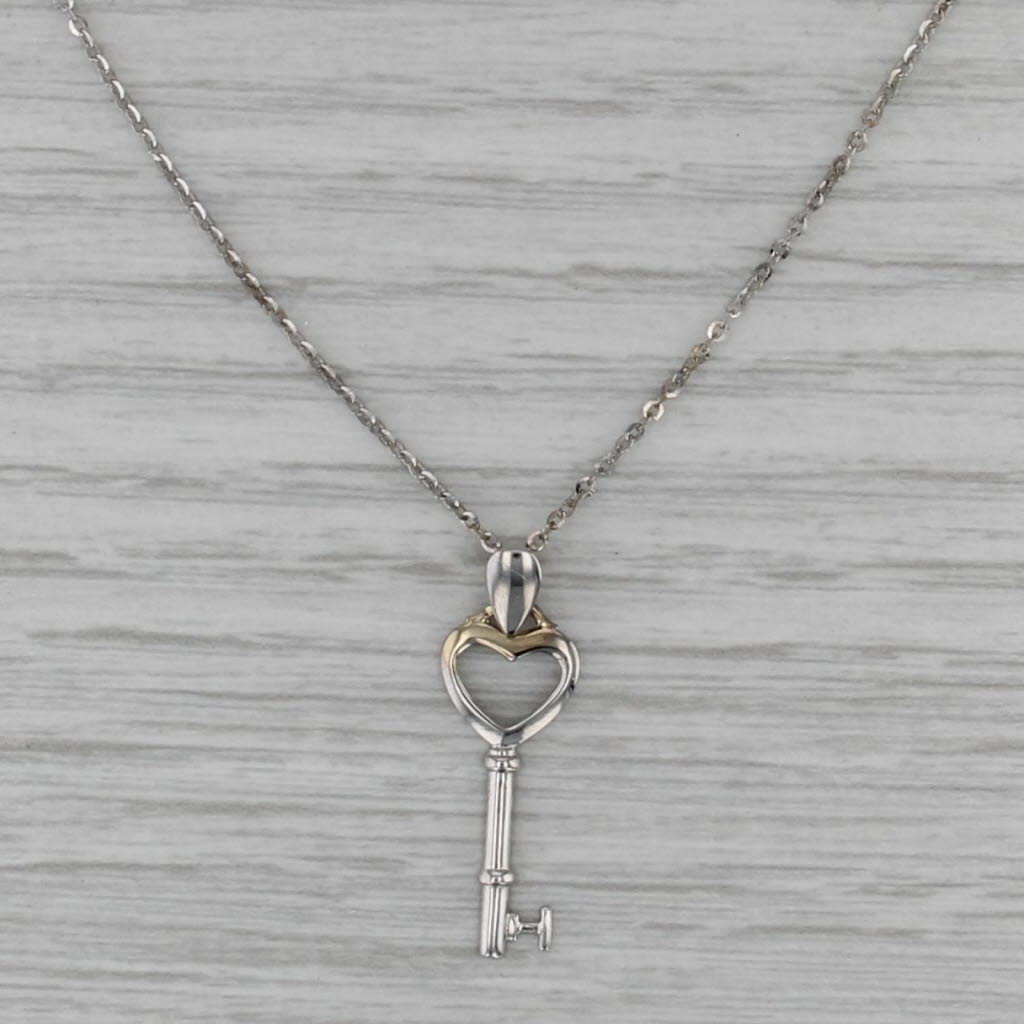 Heart Skeleton Key Pendant 14k White Gold 18" Cable Chain