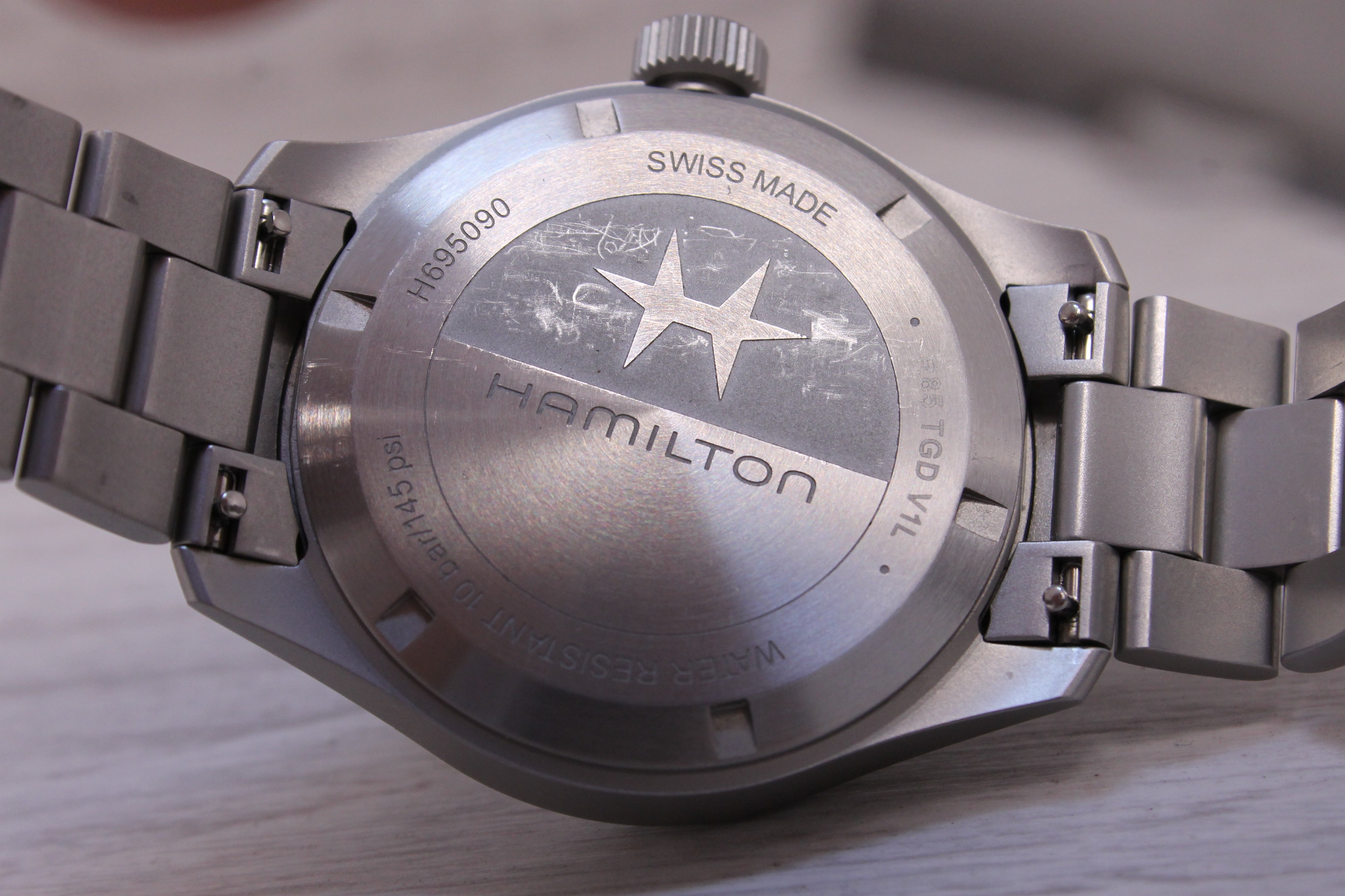 Hamilton Khaki Field Mechanical Power Reserve 40mm Mens Steel Watch w Box