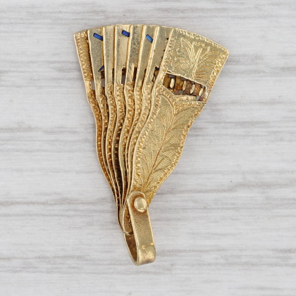 Gray Vintage Espana Fan Pendant 18k Yellow Gold Spain Souvenir Moving Parts Charm