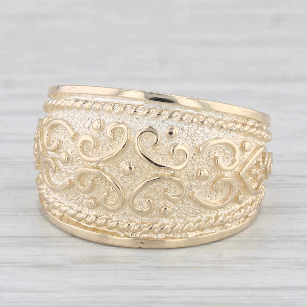 Light Gray Ornate Domed Ring 10k Yellow Gold Size 7.25 Statement Band