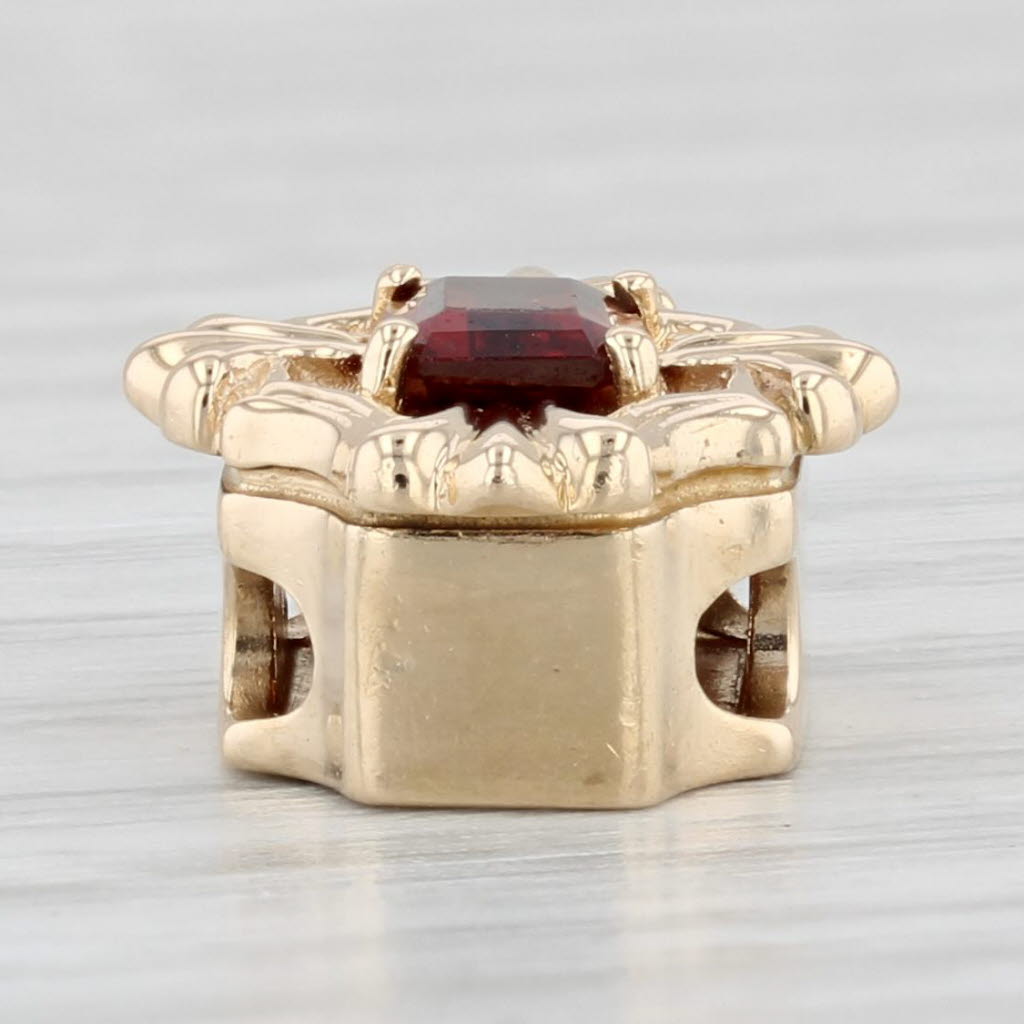 Light Gray Vintage Richard Klein 0.70ct Garnet Slide Bracelet Charm 14k Yellow Gold