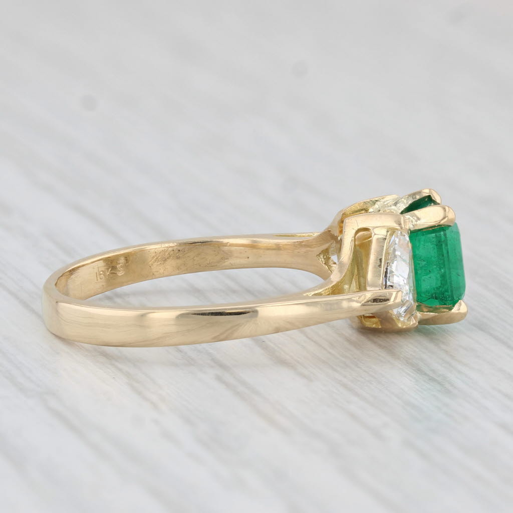 Light Gray 2.30ctw Emerald Cut Emerald Diamond Ring 18k Yellow Gold Size 7.5 Engagement GIA