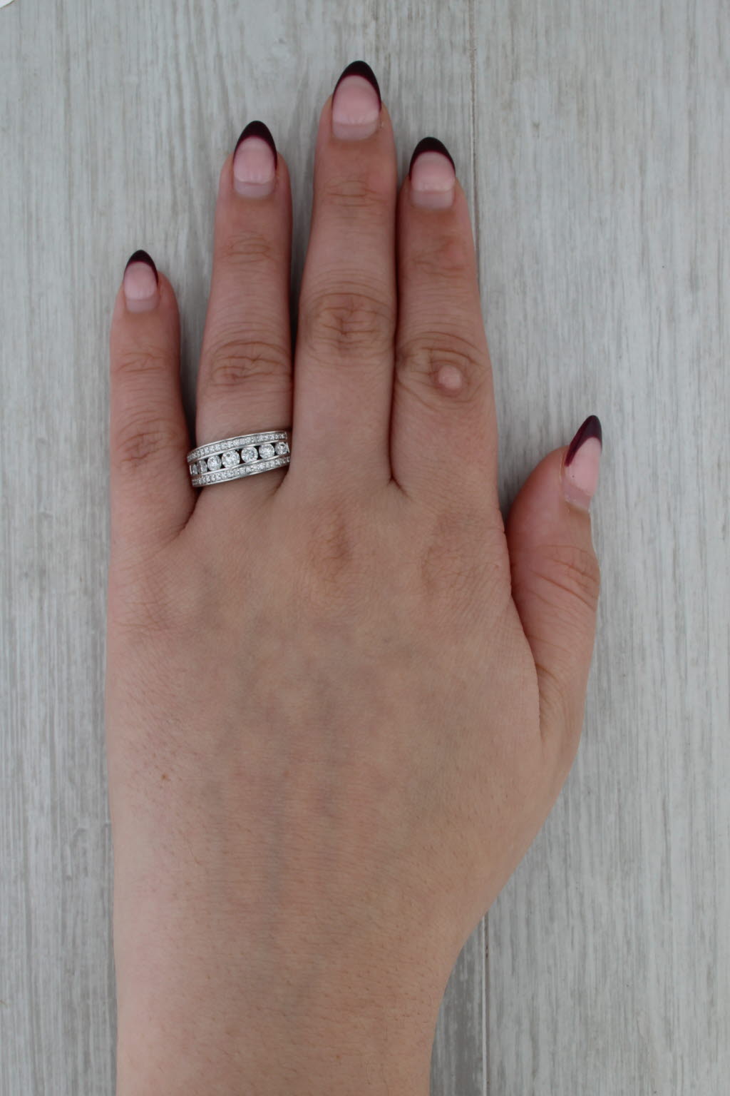 0.87ctw Diamond Wedding Anniversary Ring 14k White Gold Size 6.75-7 Band