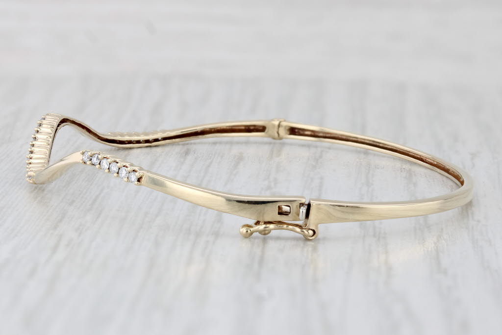 Light Gray Contoured 0.25ctw Diamond Bangle Bracelet 10k Yellow Gold 6.75" 2.1mm