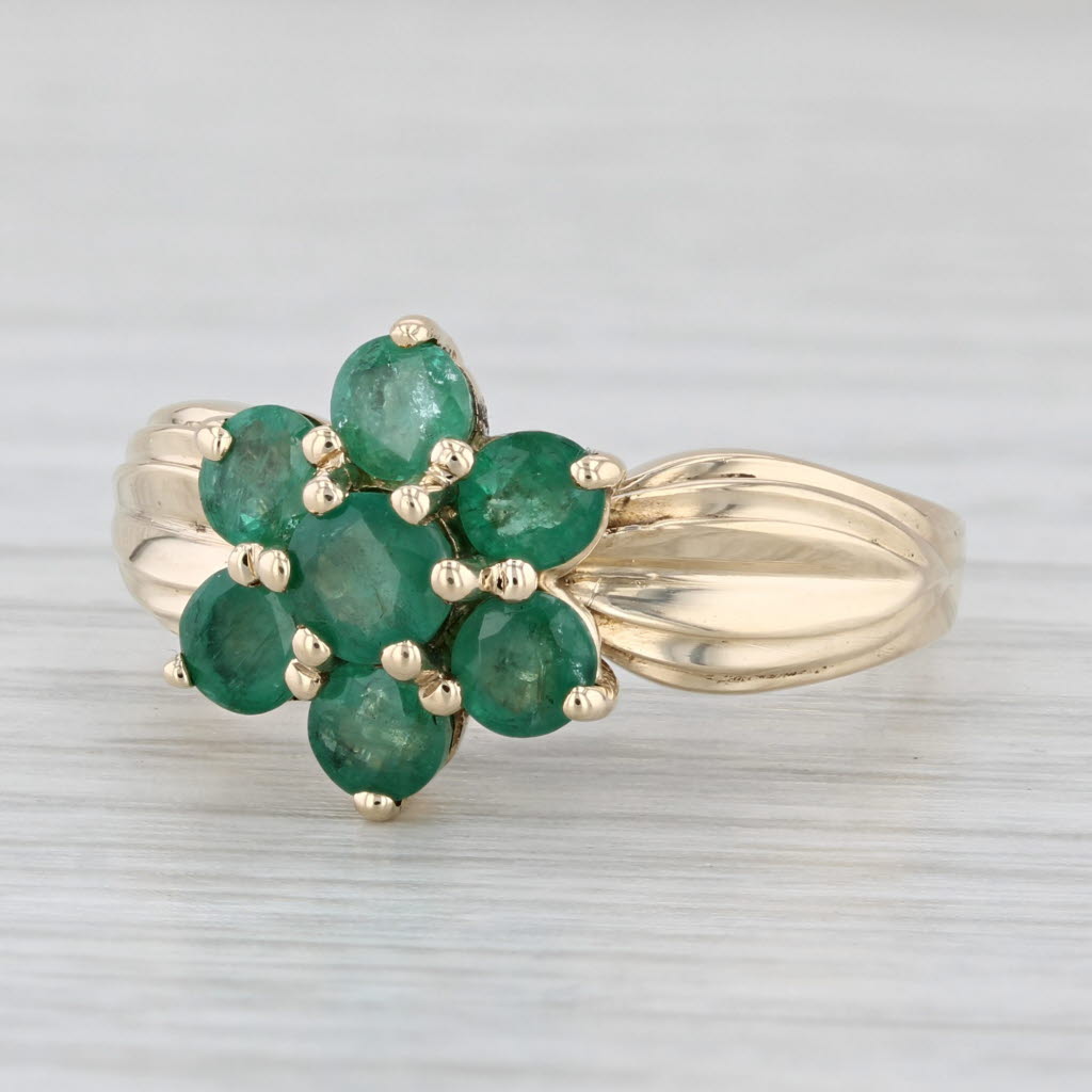 Light Gray 1.25ctw Emerald Flower Cluster Ring 14k Yellow Gold Size 8