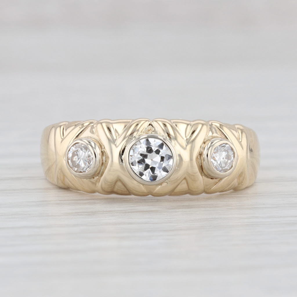 Light Gray 0.49ctw Round 3-Stone Diamond Ring 14k Yellow Gold Size 7.75-8